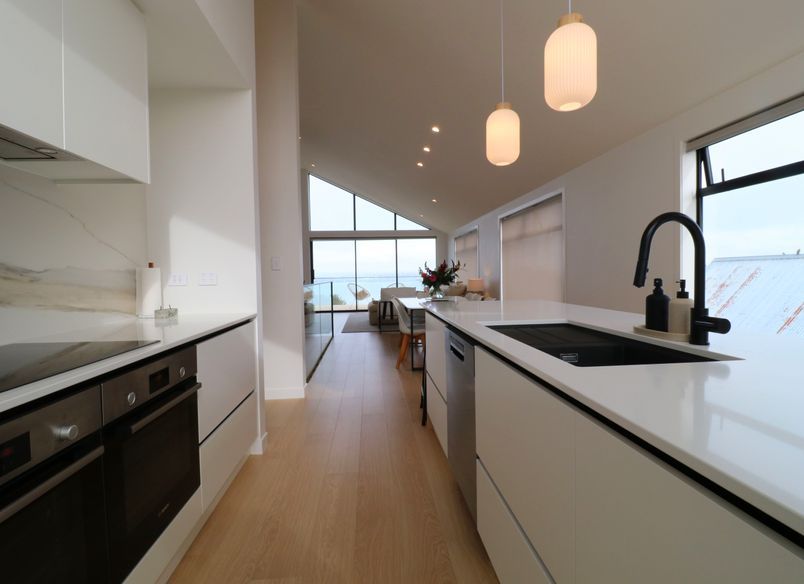 Dream View with White, wood + Calacutta Gold