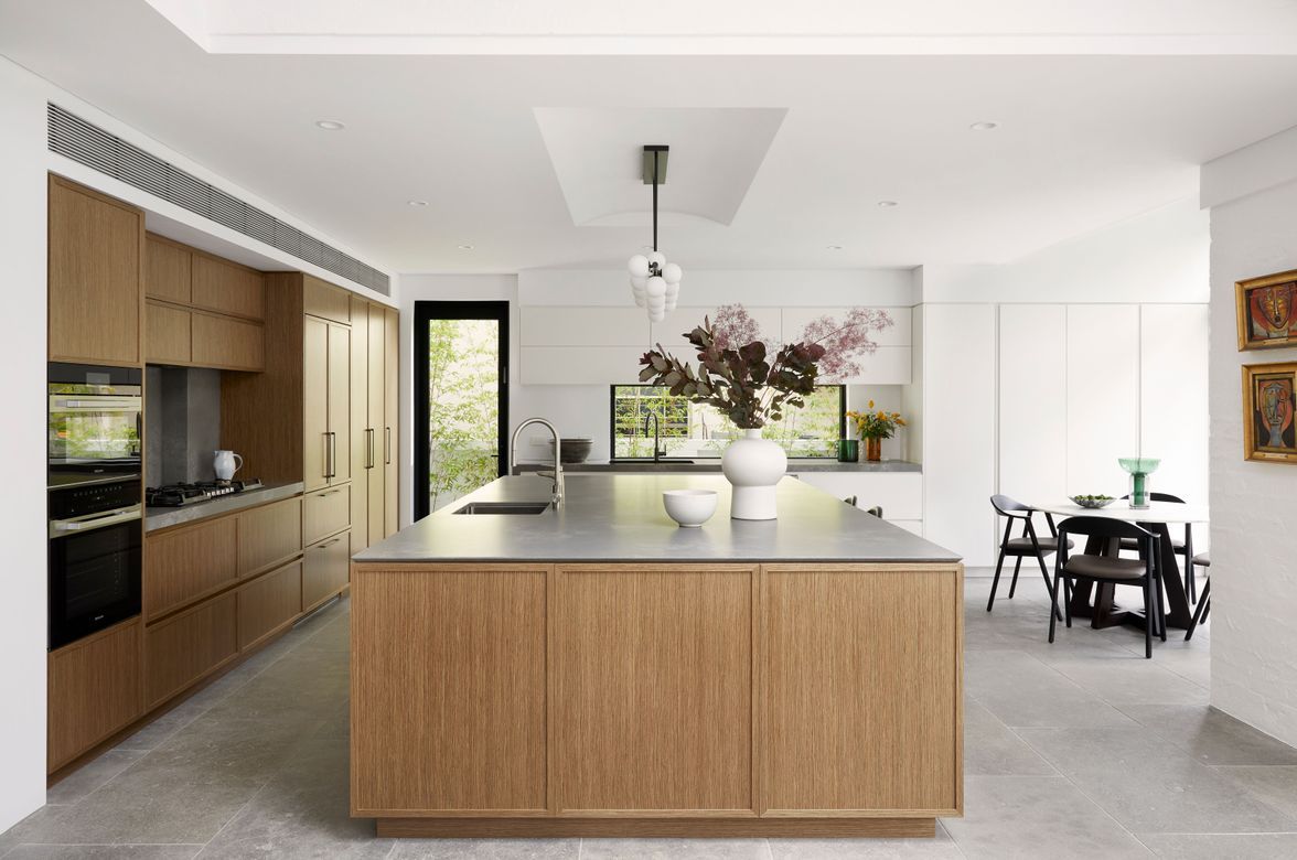 Hopetoun House – Naveneer – ‘Emilia’ ‘Griseo Elm’