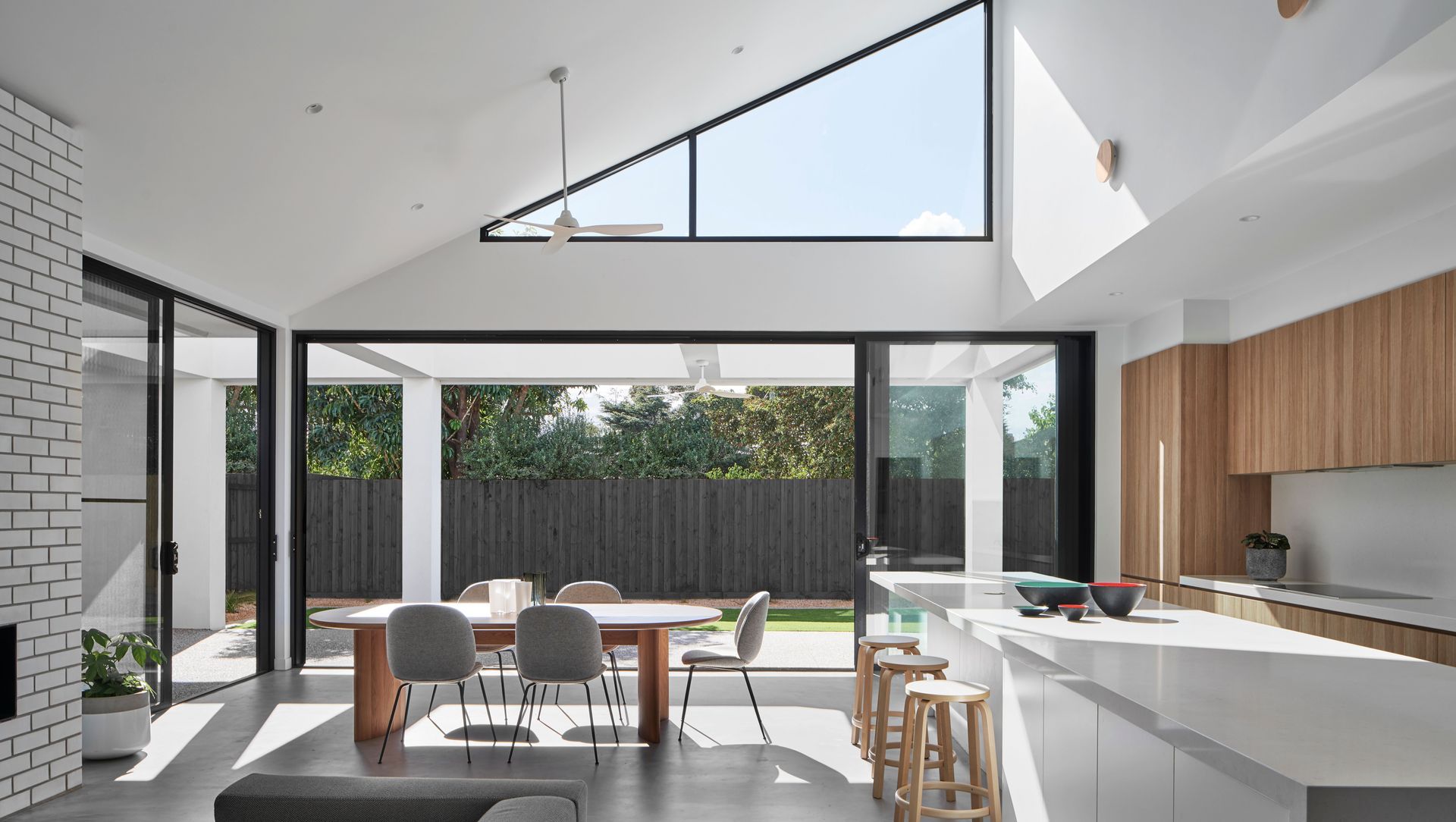 Sussex St Beach House banner