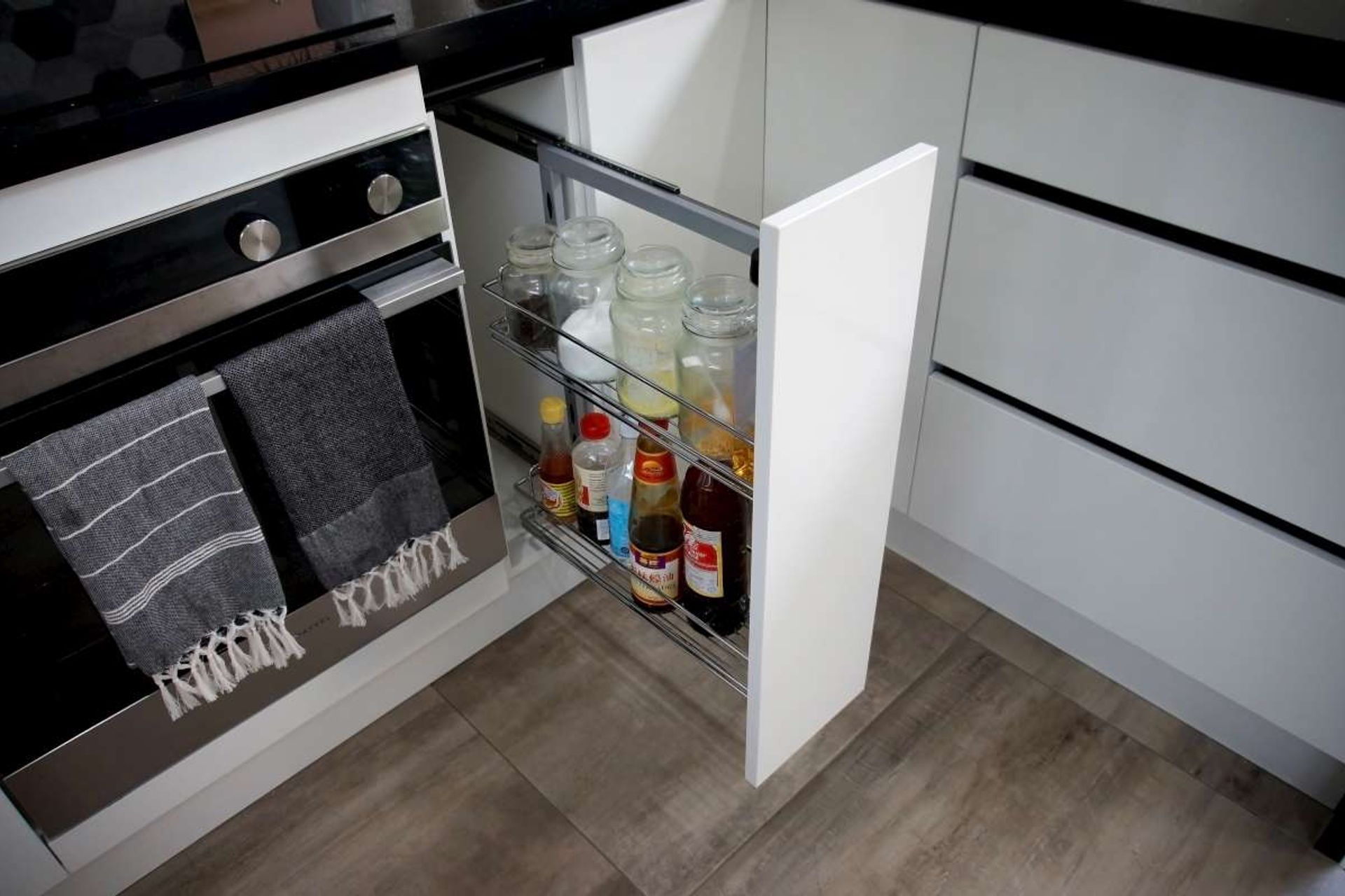 Retro Style Black and White Kitchen