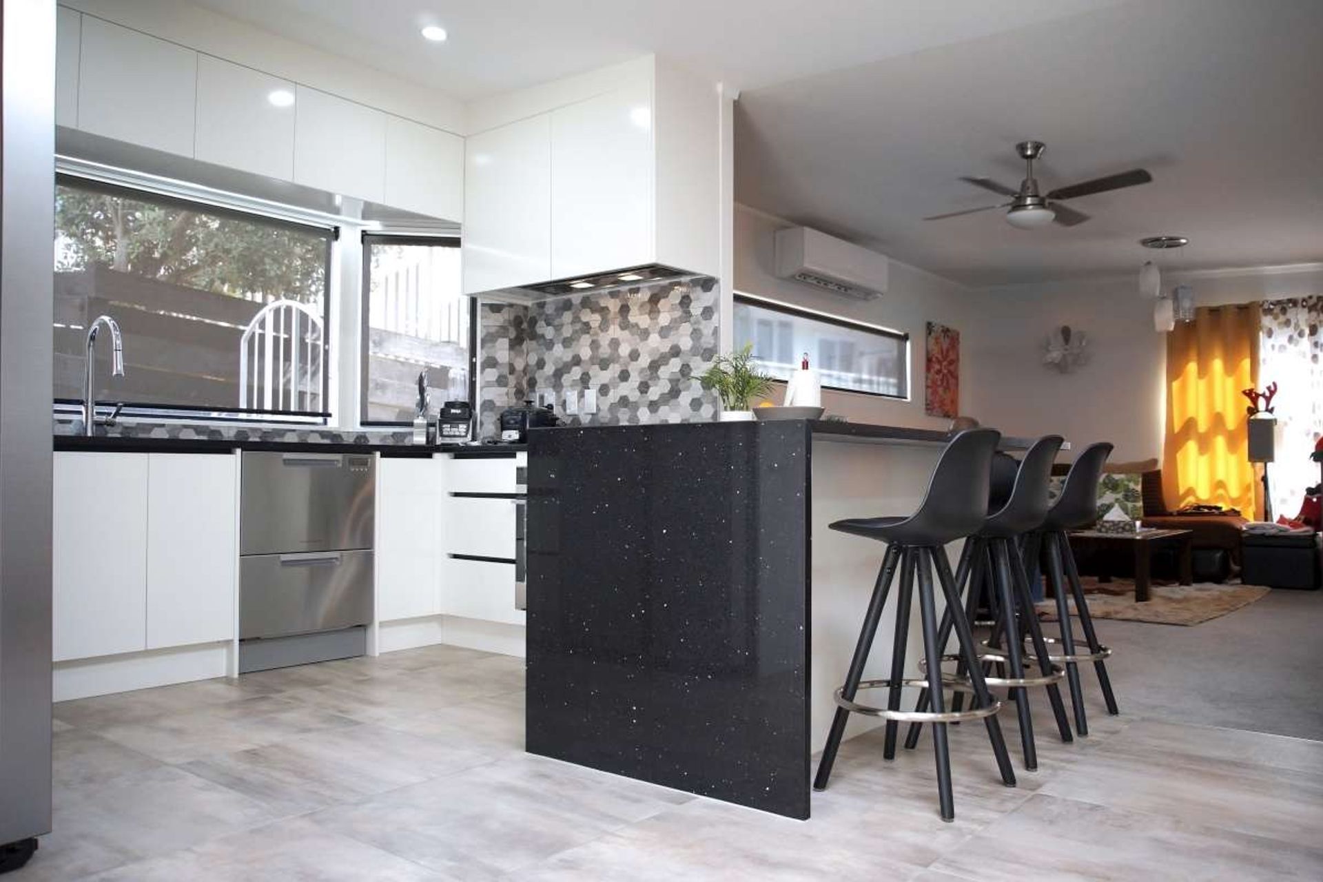 Retro Style Black and White Kitchen