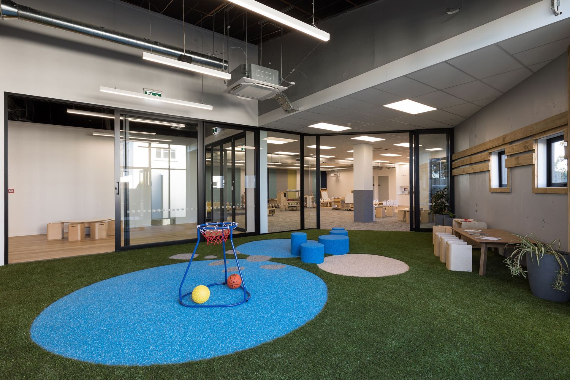 ACG Parnell by Fat Parrot