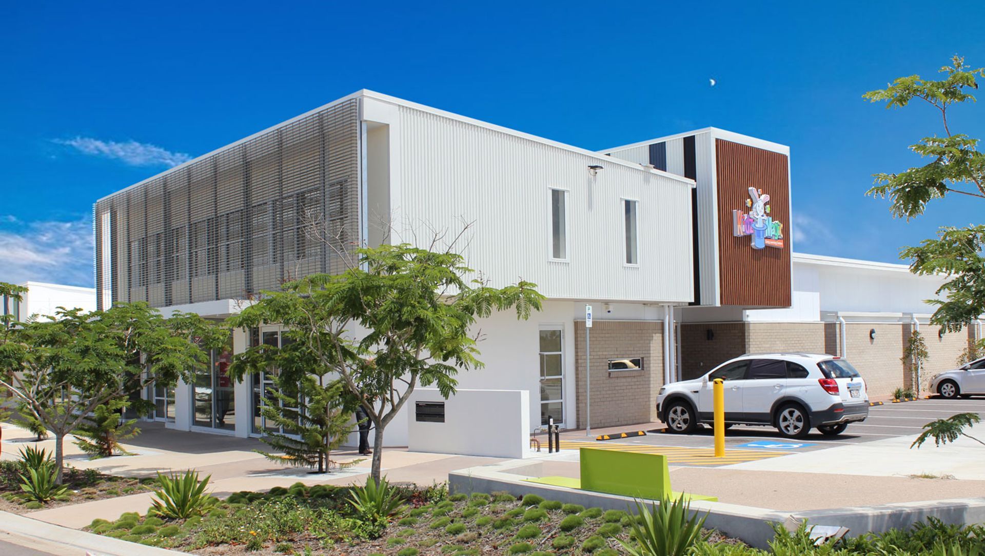 Kidz Magic, Capestone banner