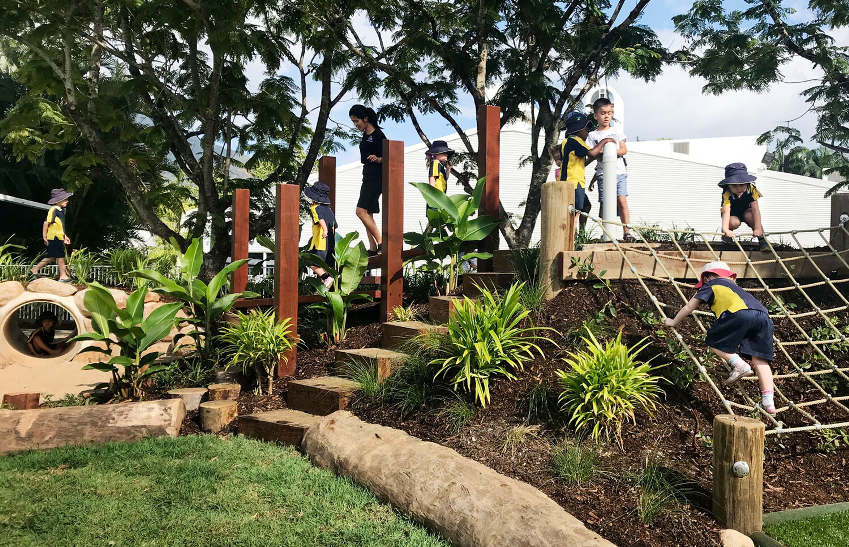 Freshwater Christian College  Learning Outdoor Nature Play
