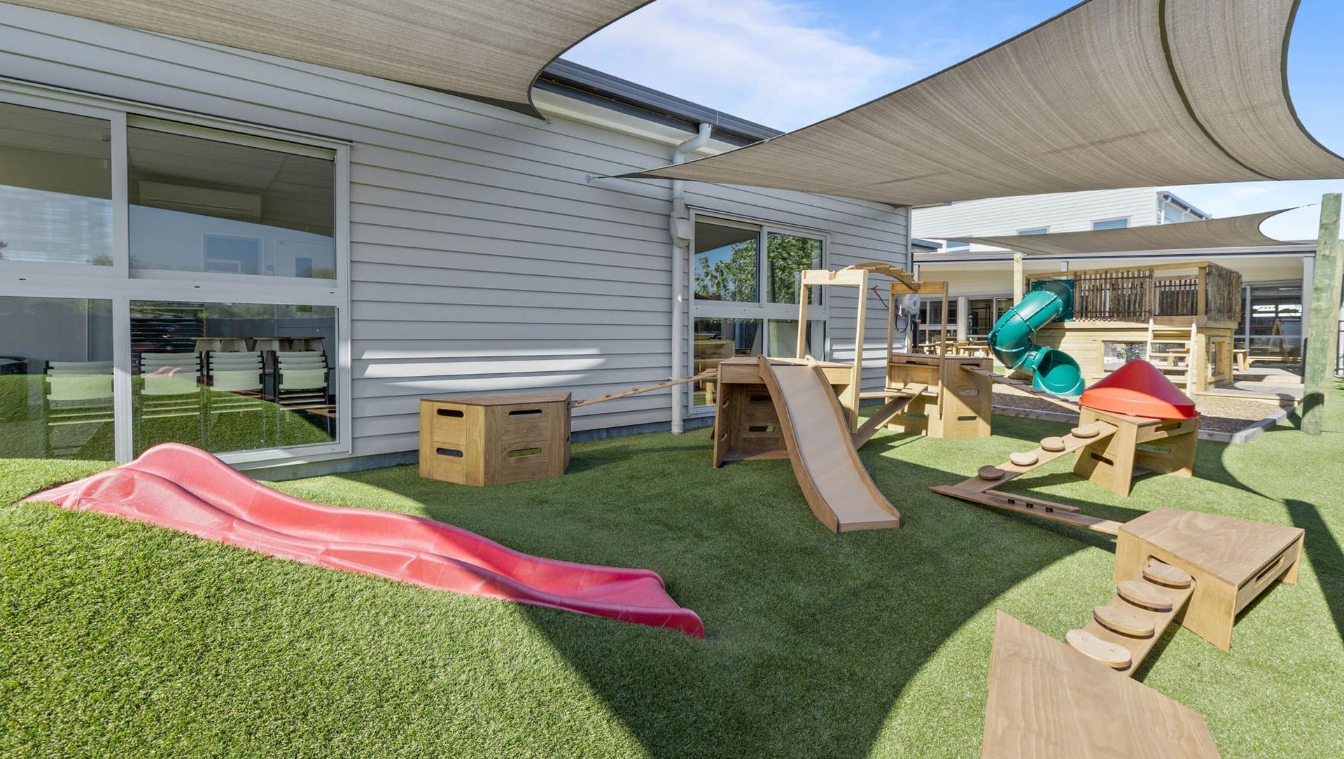 Minidale Childcare Centre banner