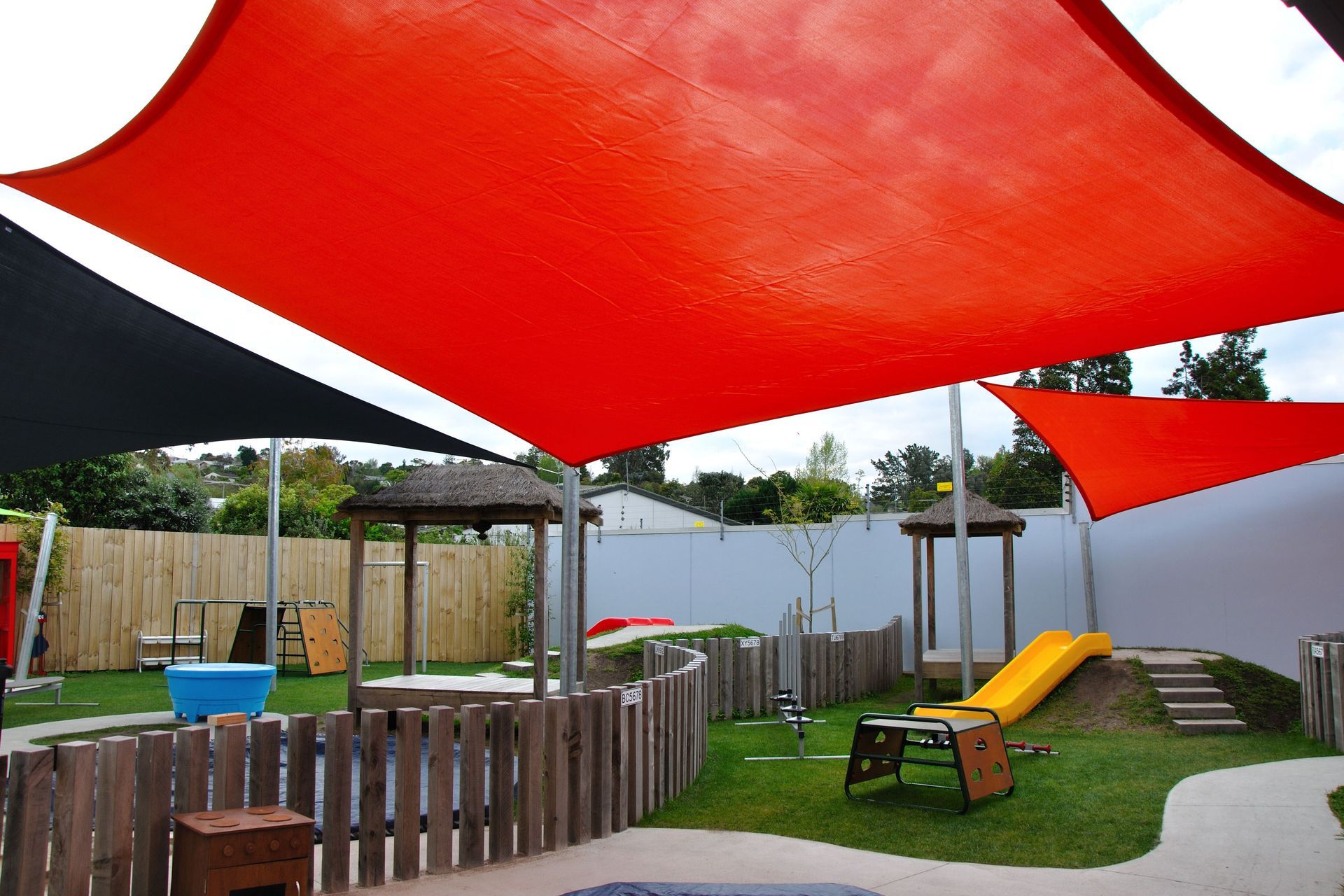 Hummingbirds Child Care