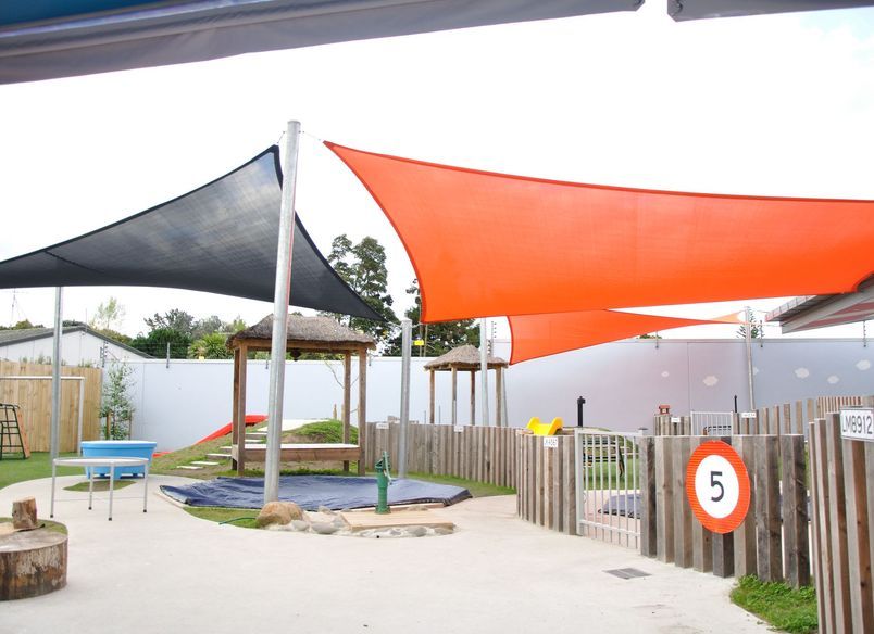 Hummingbirds Child Care