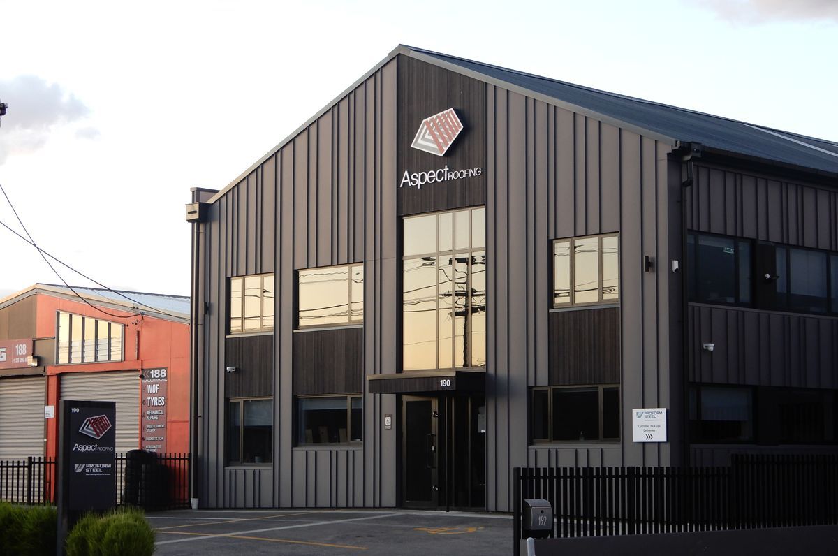 190 Marua Road - Angle Seam Variable Cladding - Colorsteel MATTE