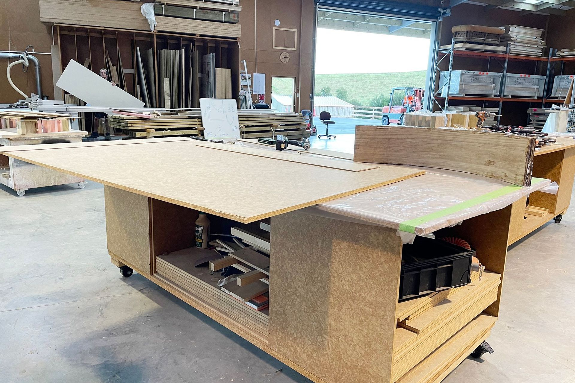 Triboard mobile work station