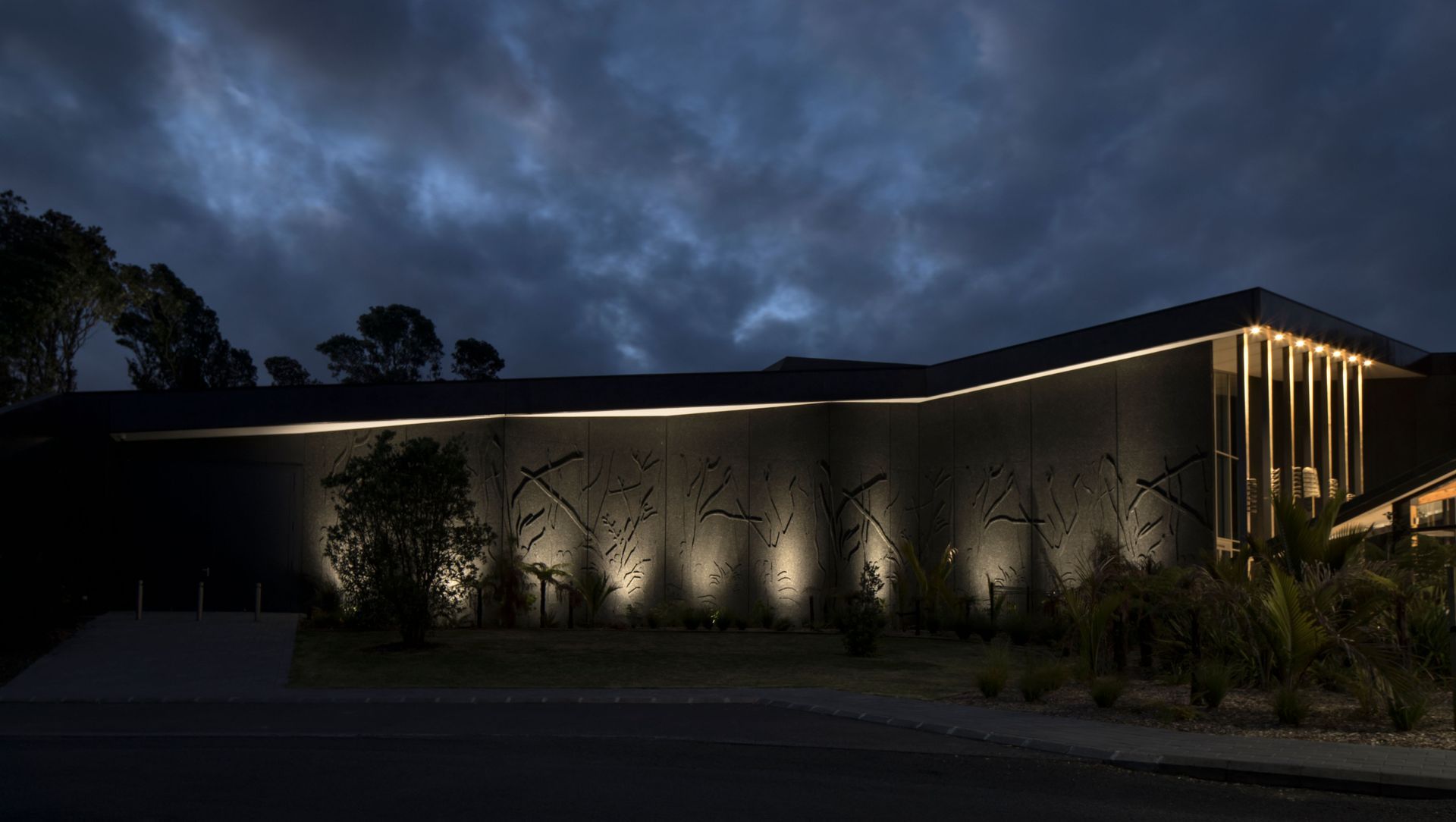 Te Kōngahu - Waitangi banner