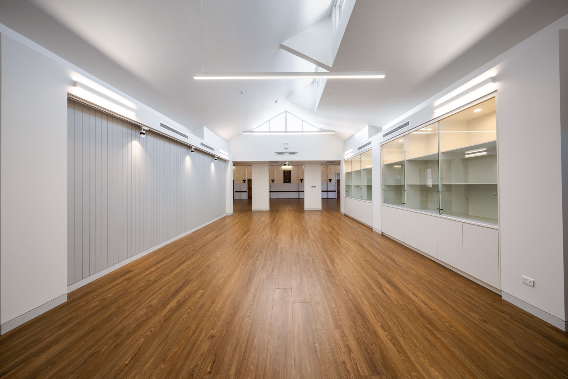 Modern-Museum-Room-with-Skylight-in-Oatley-Masonic-Center.jpg