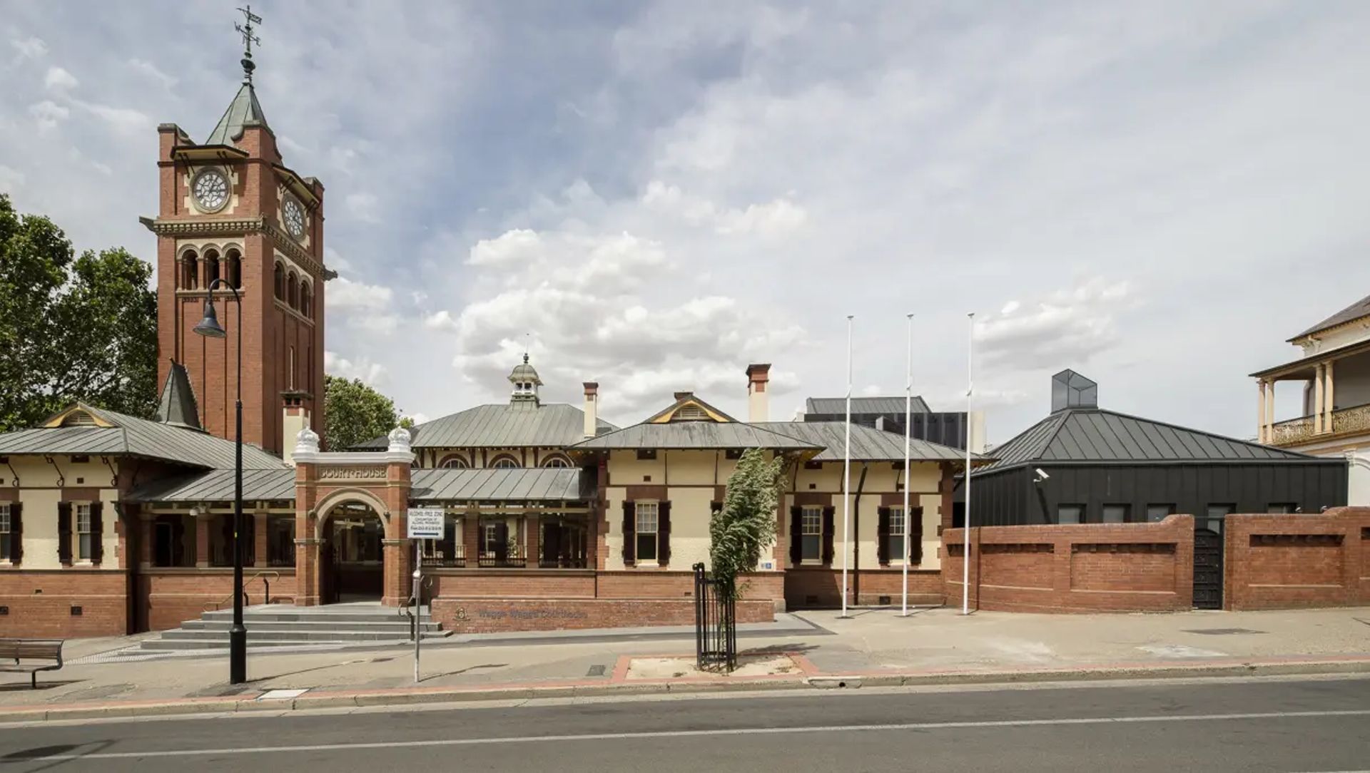 Wagga Wagga Courthouse banner
