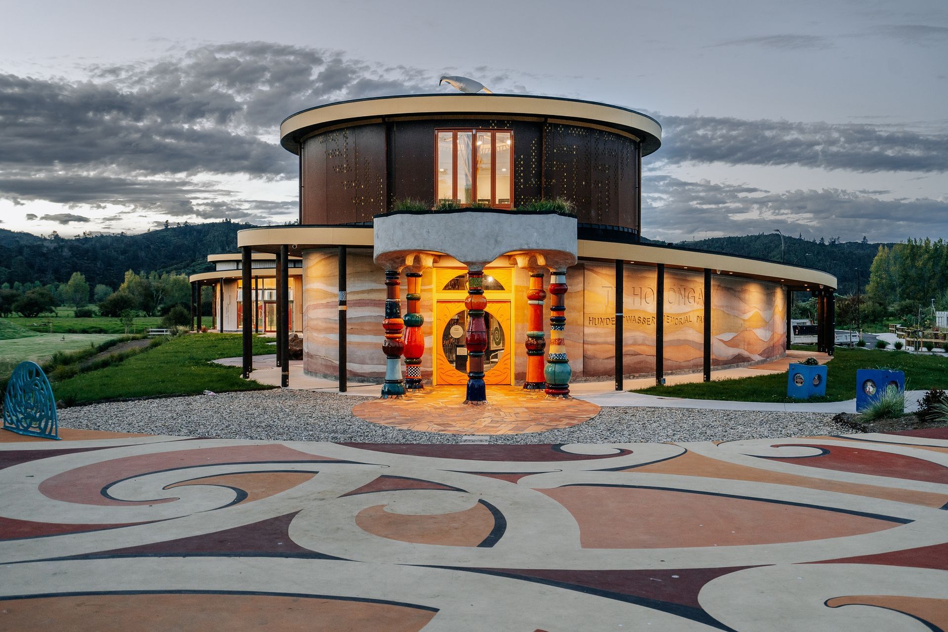 Te Hononga, Kawakawa