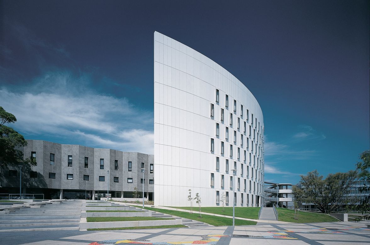 Deakin University, Stage 1