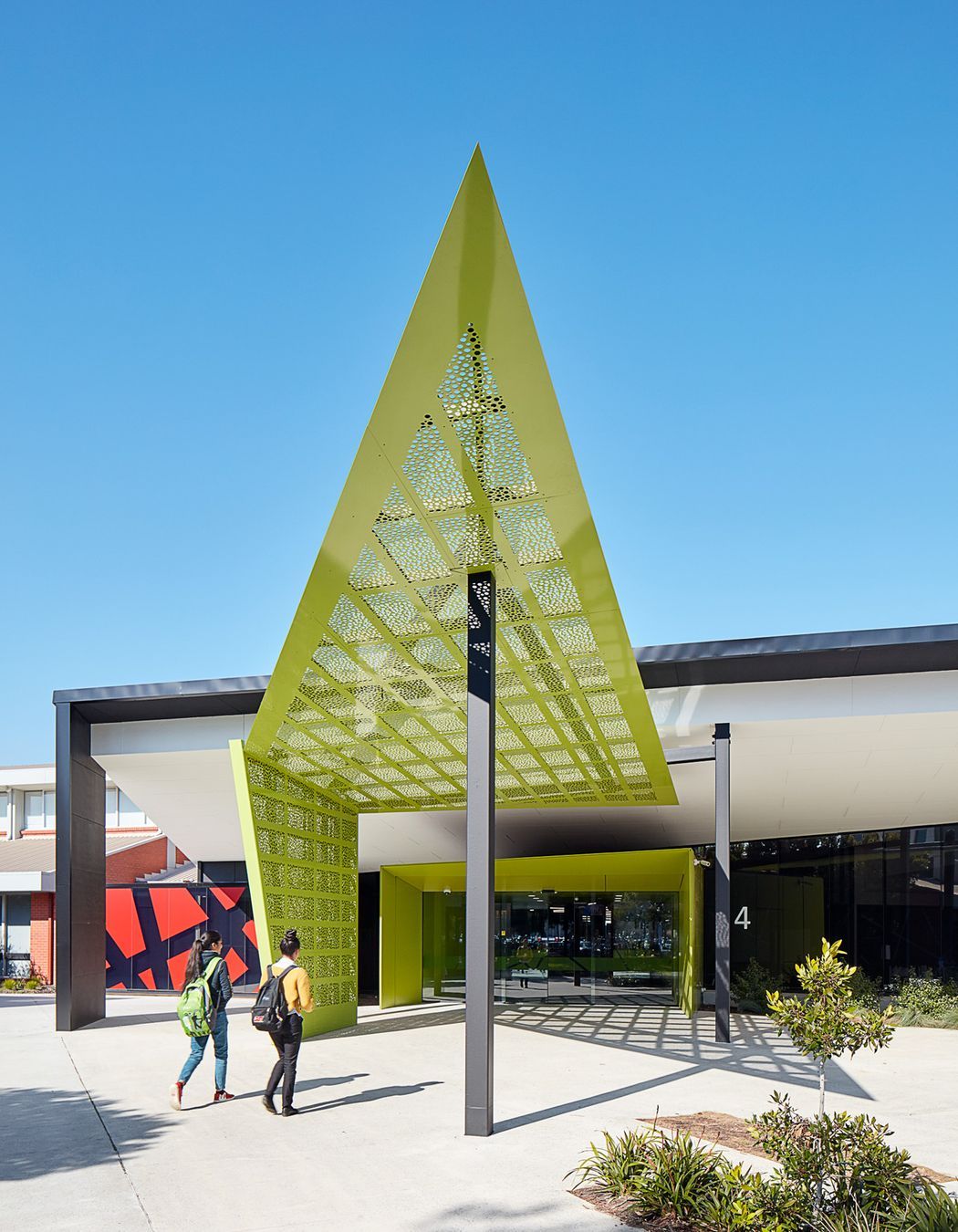 Holmesglen Institute – Student Hub and Learning Commons