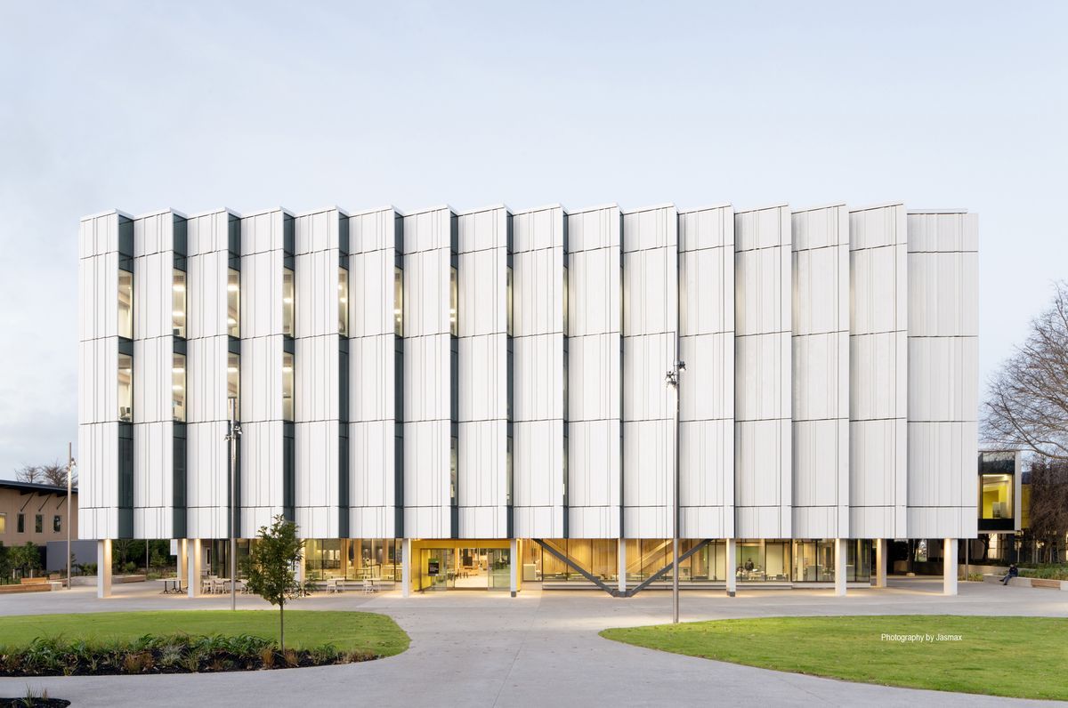 AUT A1 - Tukutuku Building