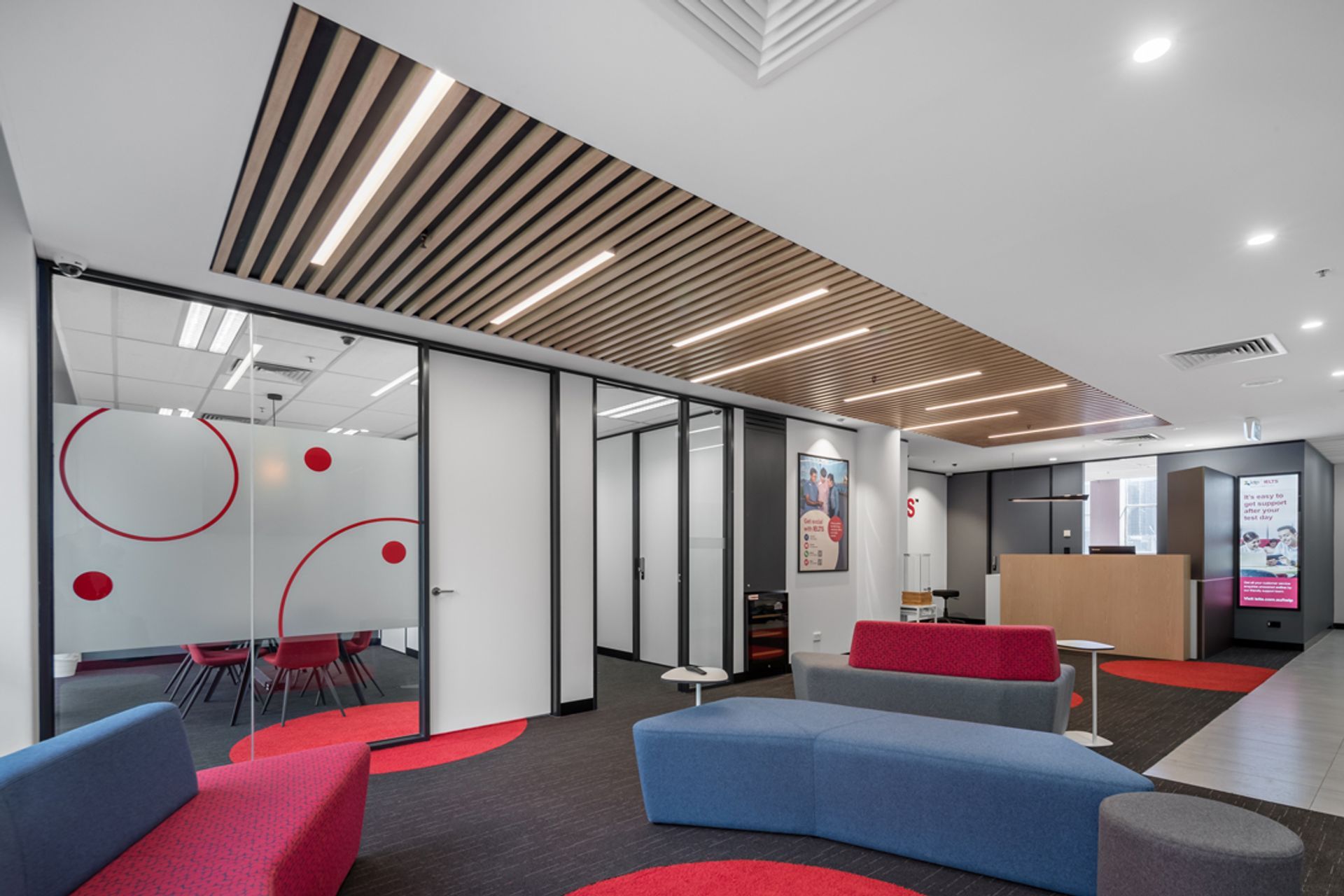 Photographer: Gallant Lee