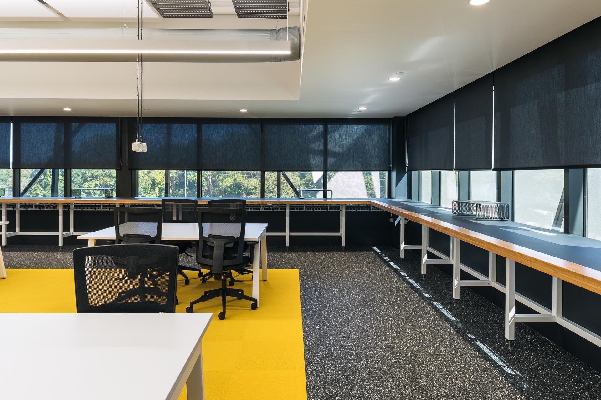 vertilux-james-cook-university-innovation-centre-roller-blinds-10.jpg