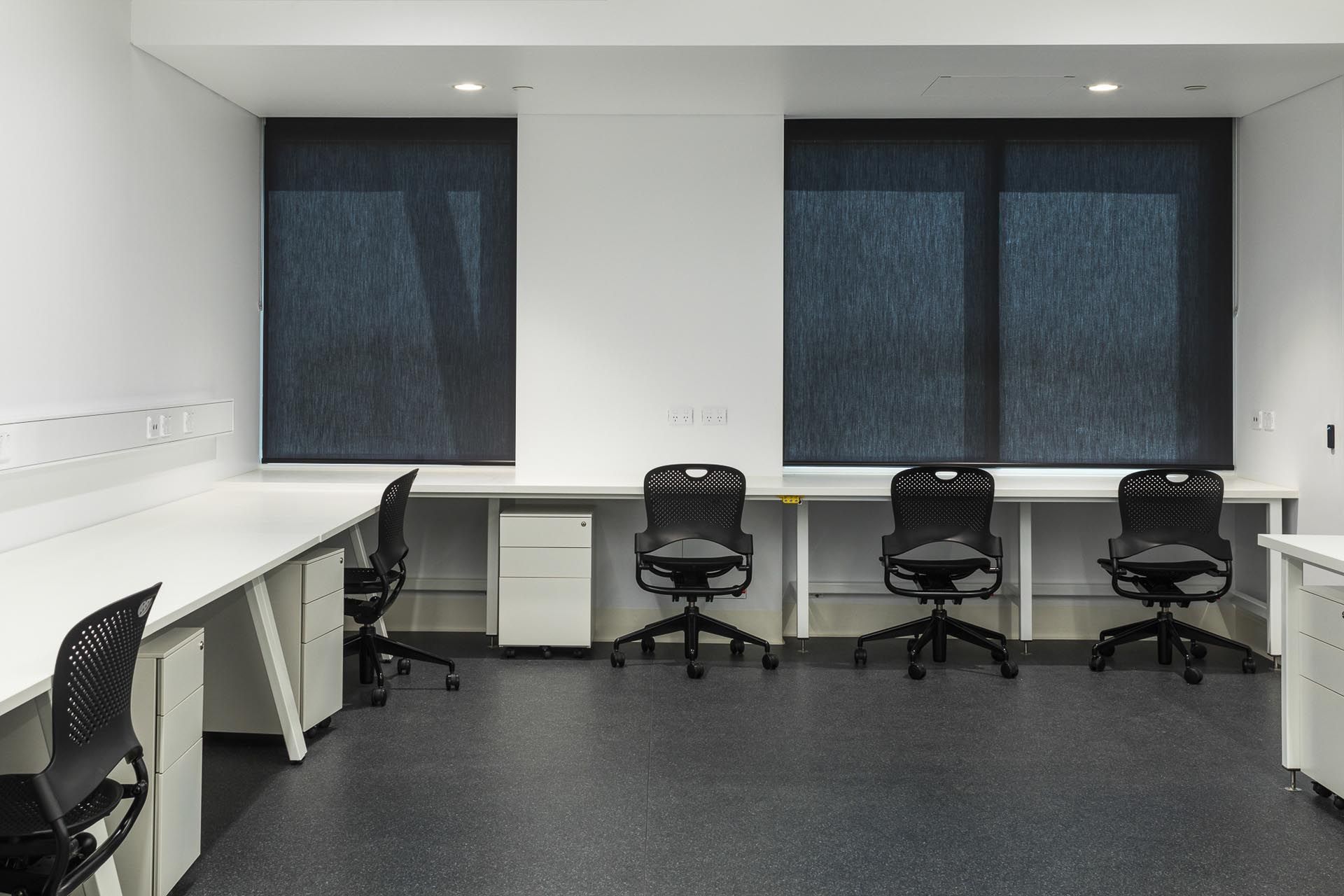 vertilux-james-cook-university-innovation-centre-roller-blinds-14.jpg