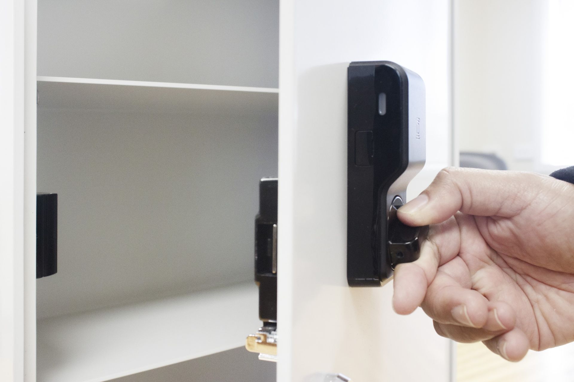 Providing secure access to hospital drug safes