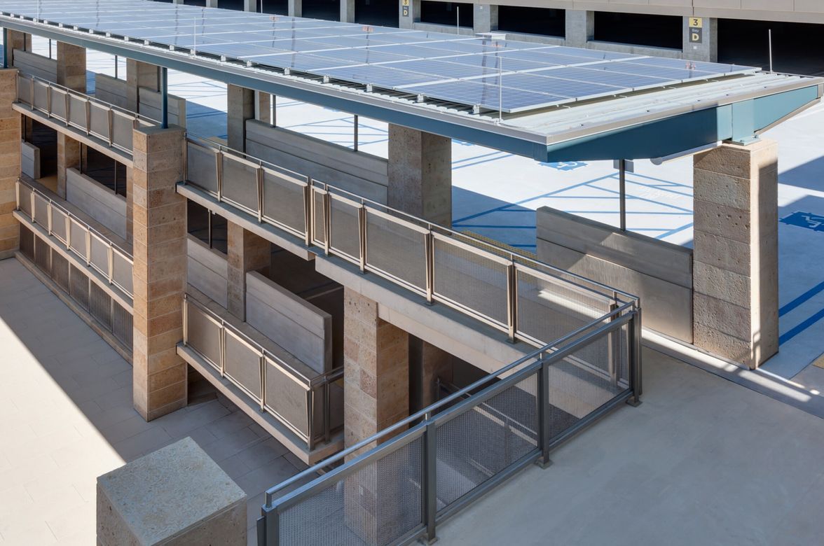 Mesh Balustrade for Outdoor Spaces