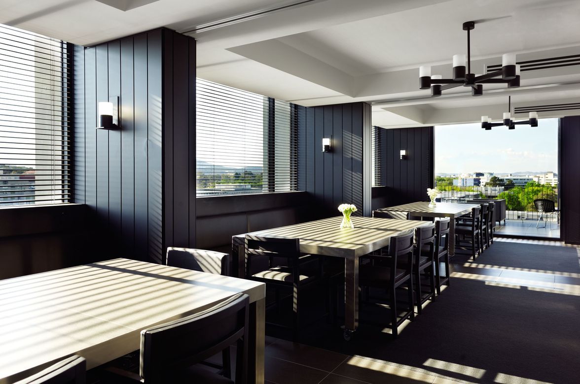 Hotel Realm & Burbury Hotel, Barton ACT