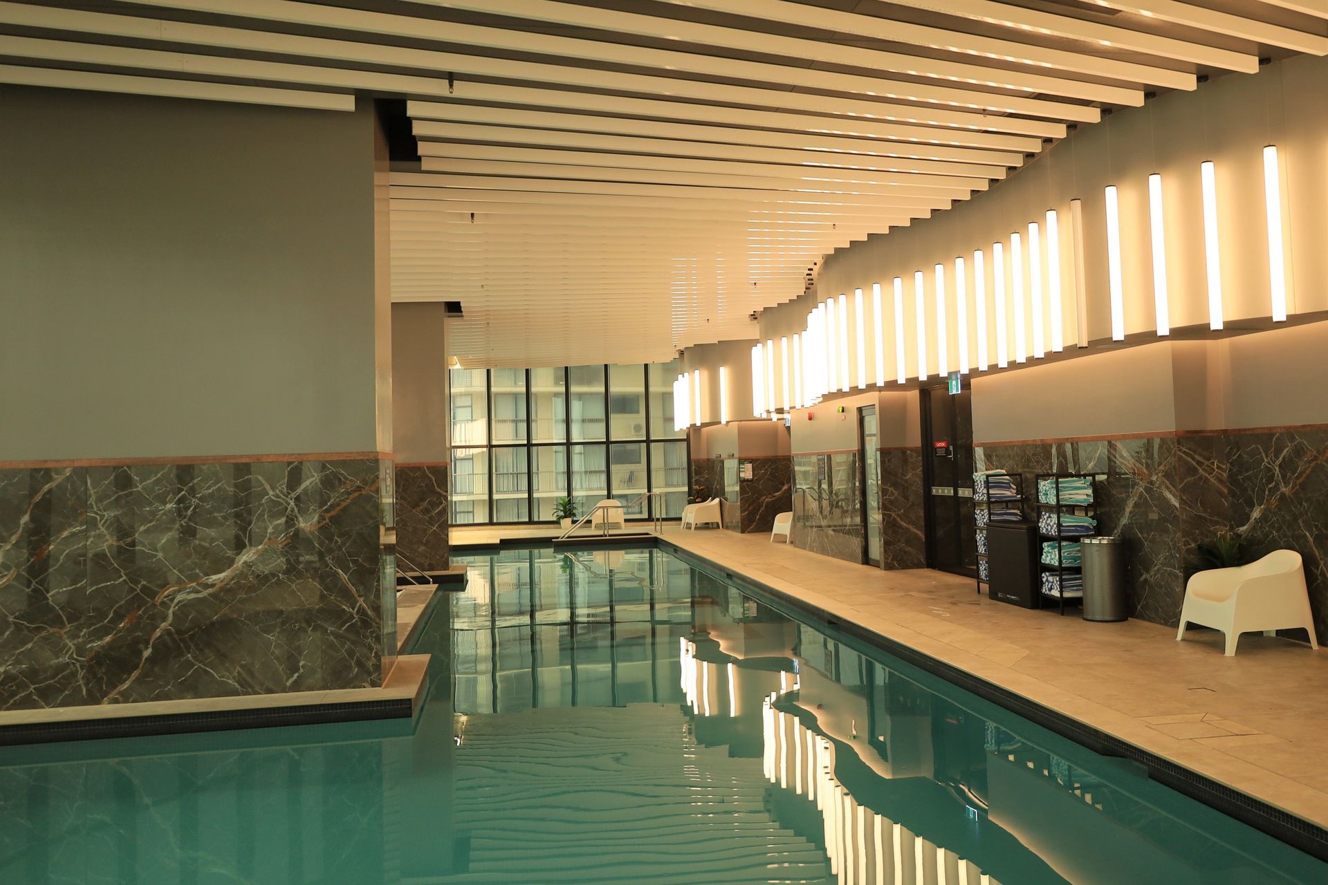 Meriton Suites Surfers Paradise - Gold Coast