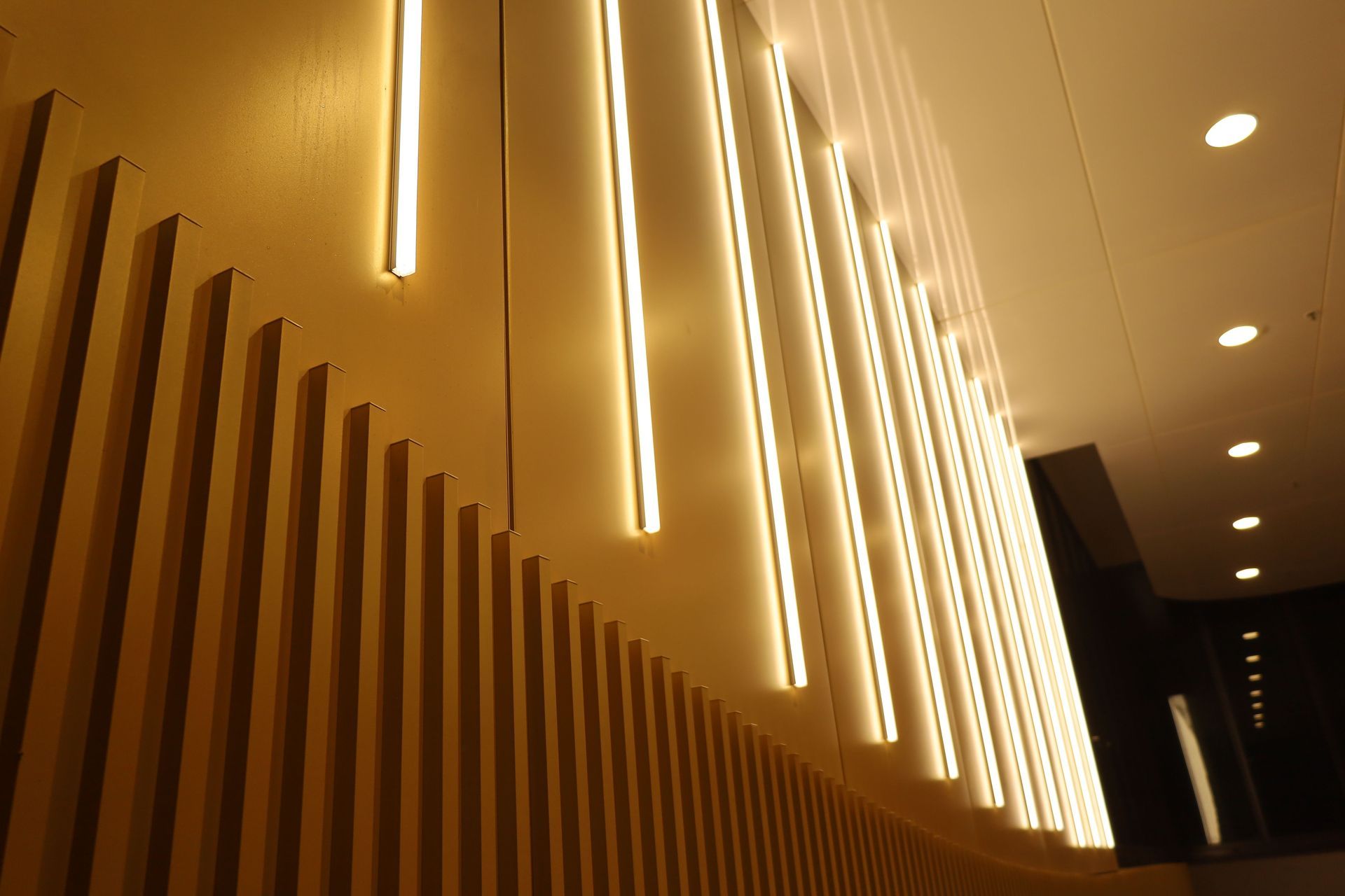 Meriton Suites Surfers Paradise - Gold Coast