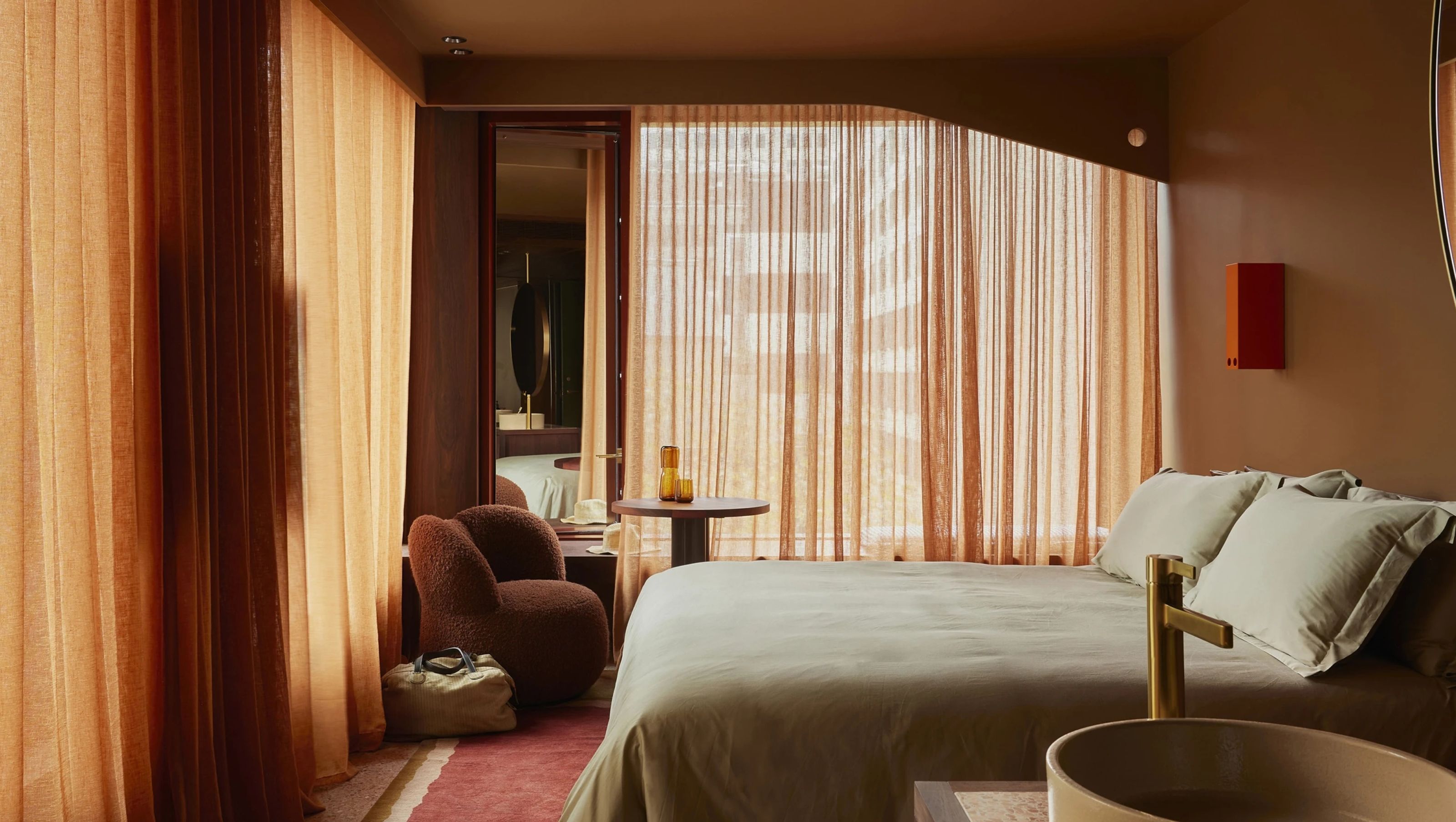 Melbourne Place Hotel