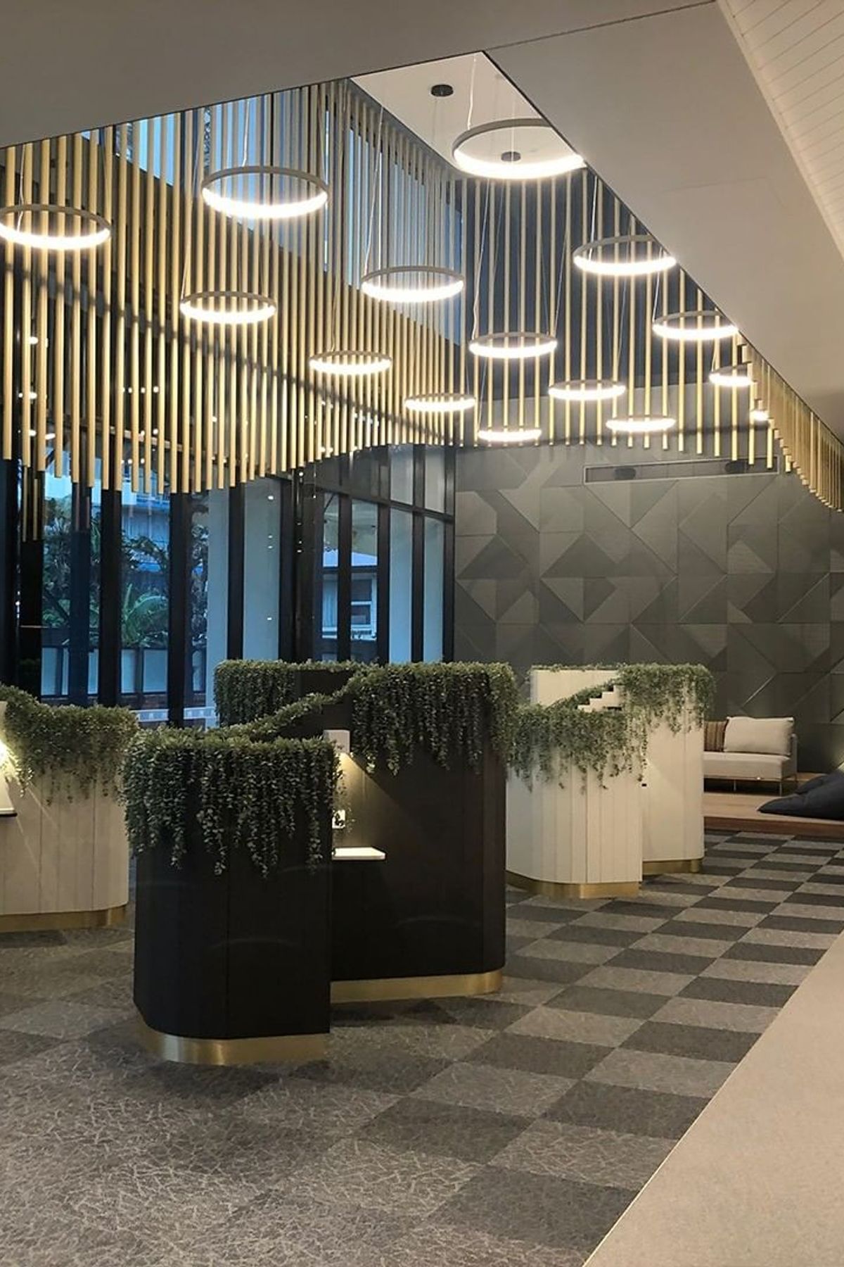 Meriton Suites Surfers Paradise - Gold Coast