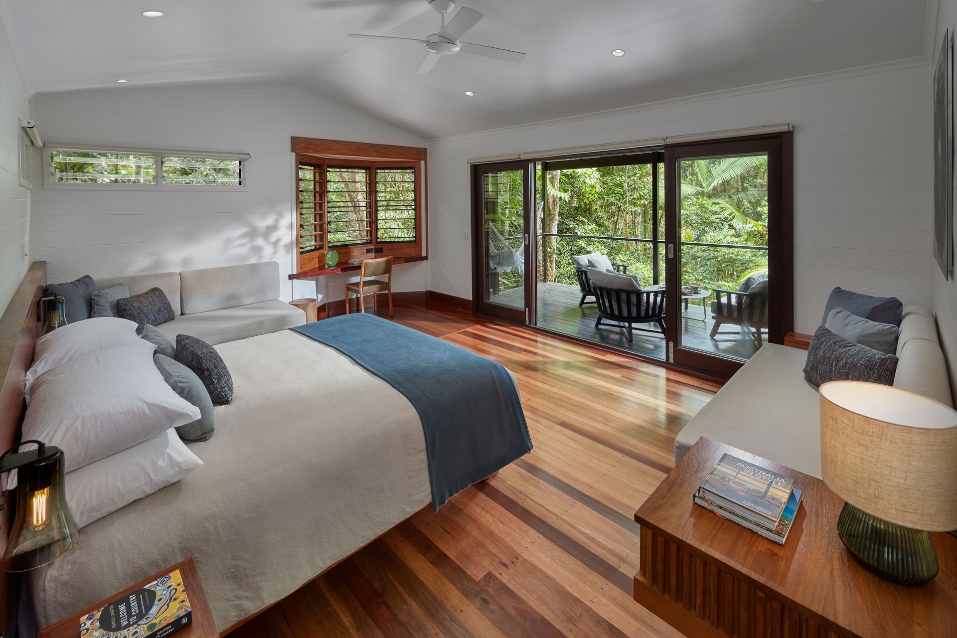 Photography: George Apostolidis