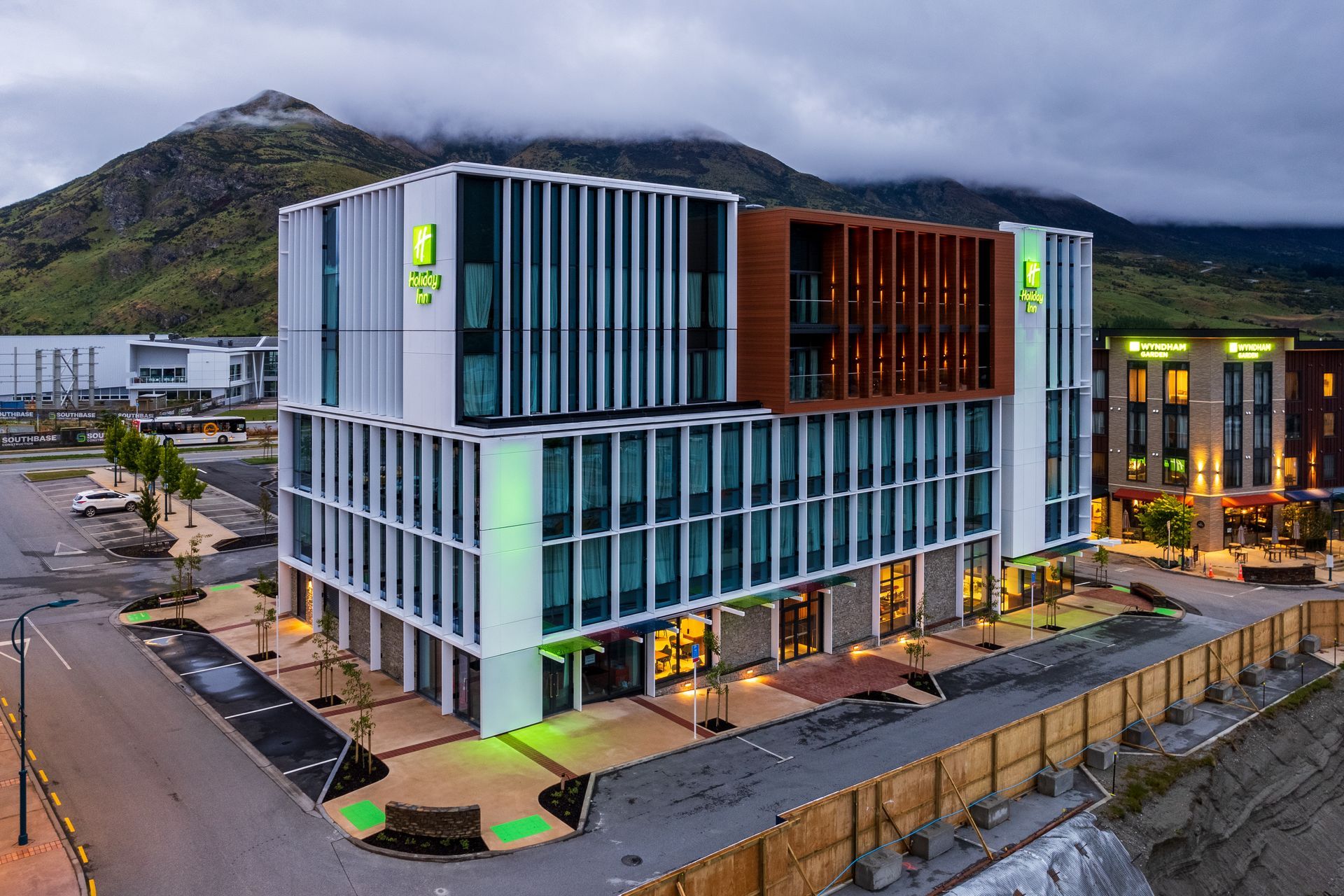 Holiday Inn Remarkables Park