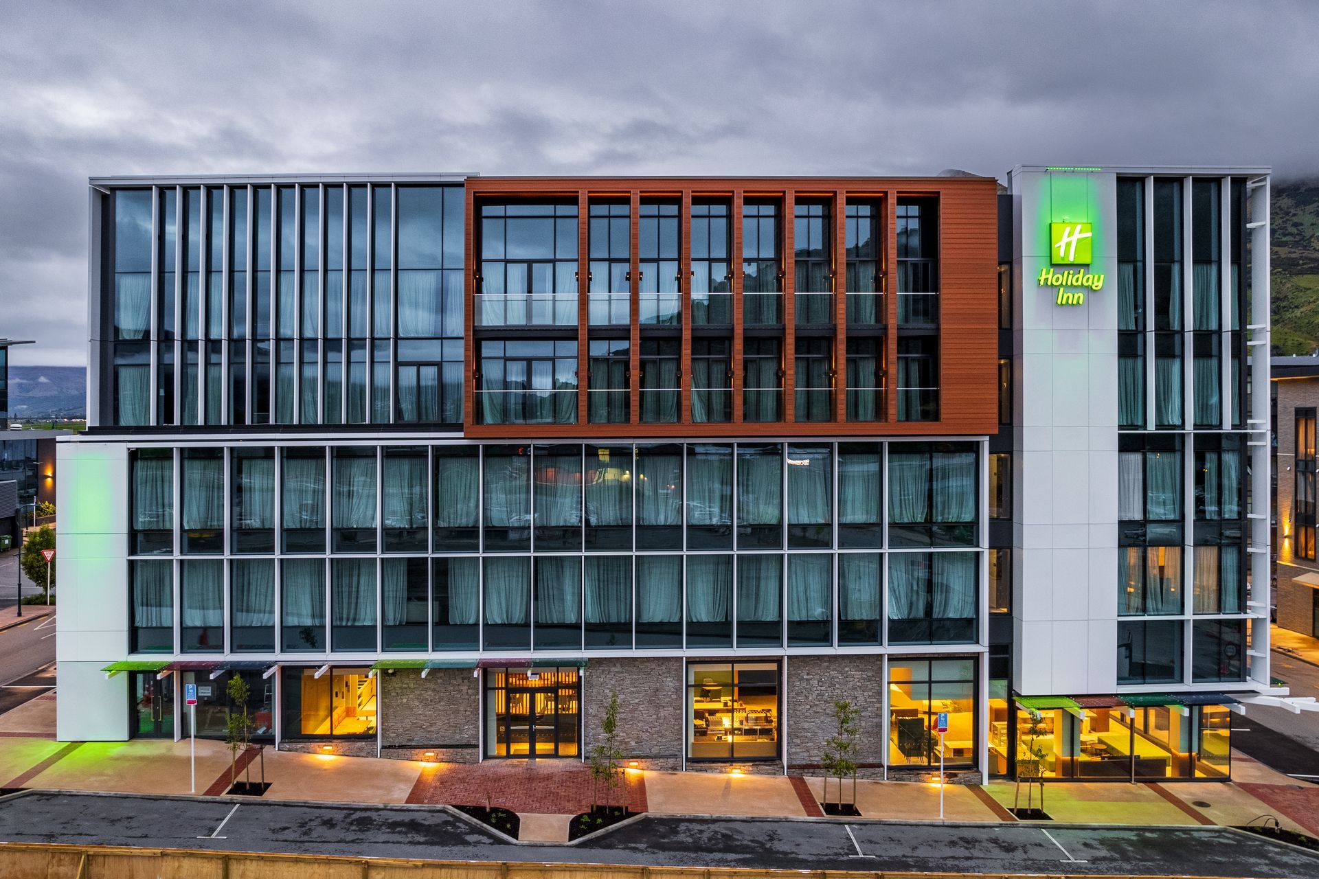 Holiday Inn Remarkables Park