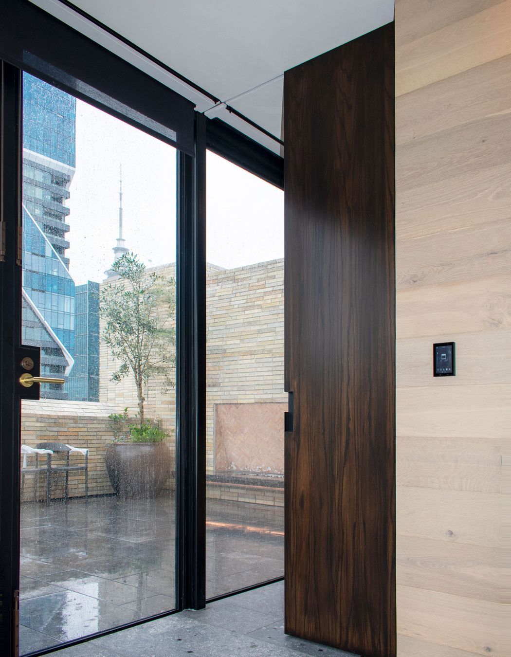 CS Ultimate cavity slider with SofStop soft close