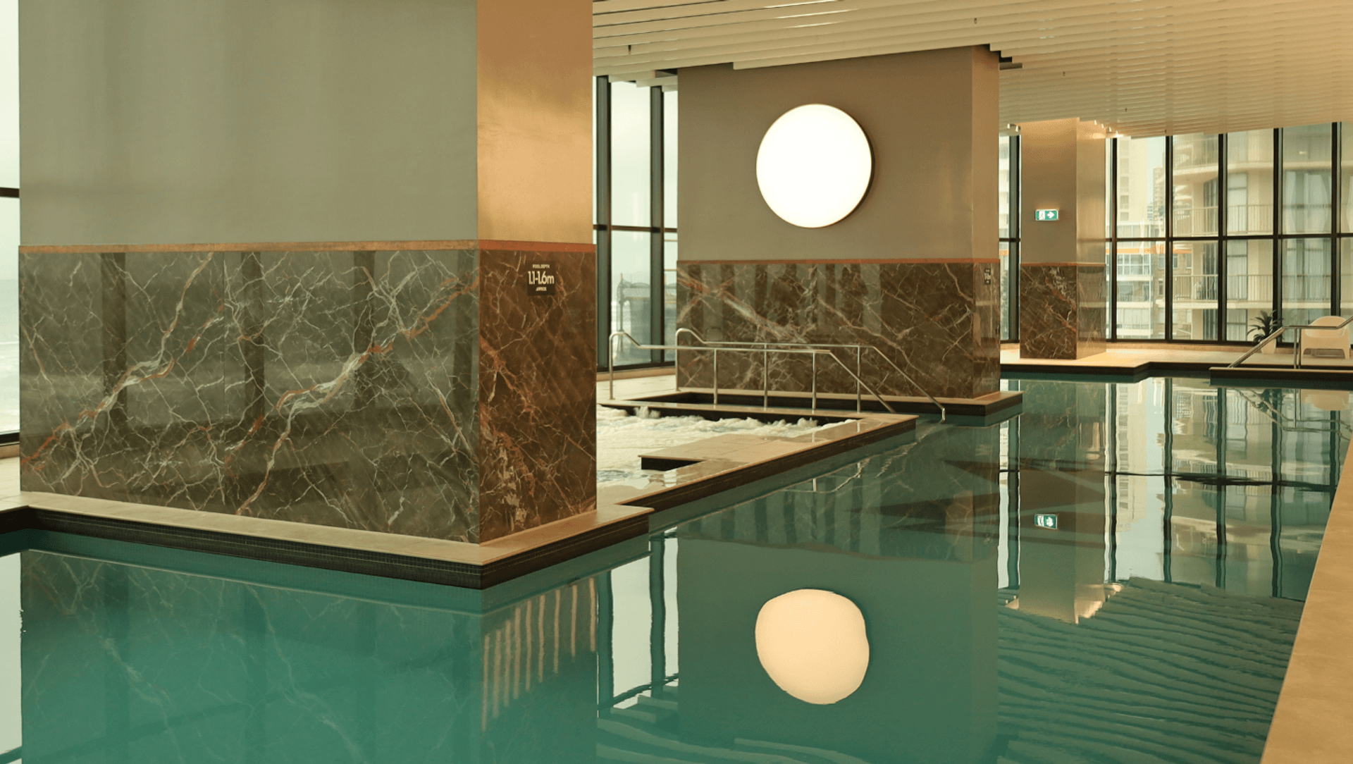 Meriton Suites Surfers Paradise - Gold Coast banner