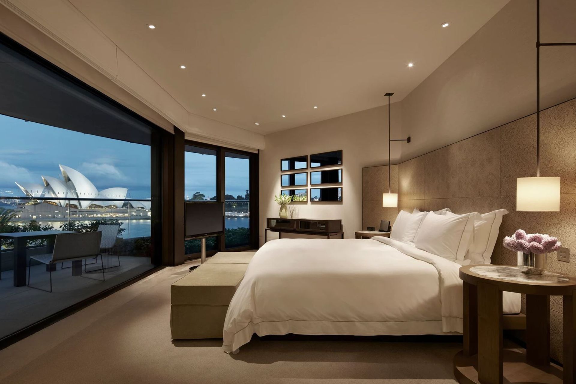 Vertilux-Roman-Blinds-Hyatt-Sydney.jpg