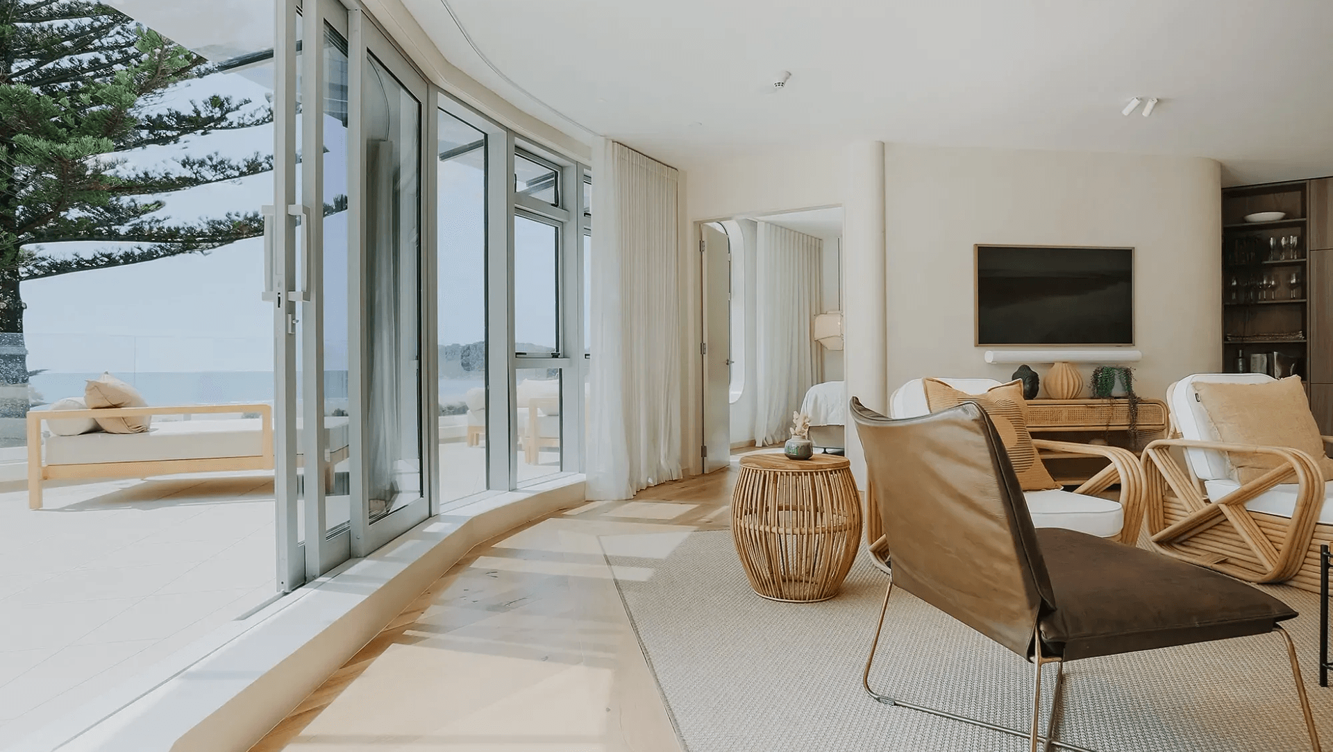 The Beach Bach Boutique Hotel banner