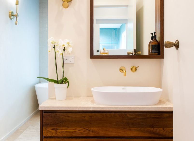 Stunning Mid-Century Modern Bathrooms