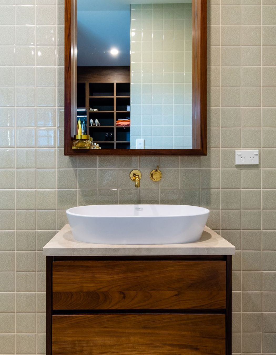 Stunning Mid-Century Modern Bathrooms