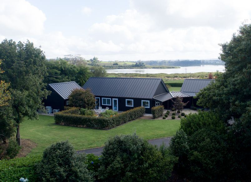 Rural Paradise - Eurostyle Spanlok Roofing - Colorsteel