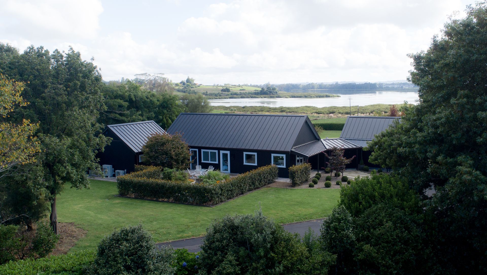 Rural Paradise - Eurostyle Spanlok Roofing - Colorsteel banner