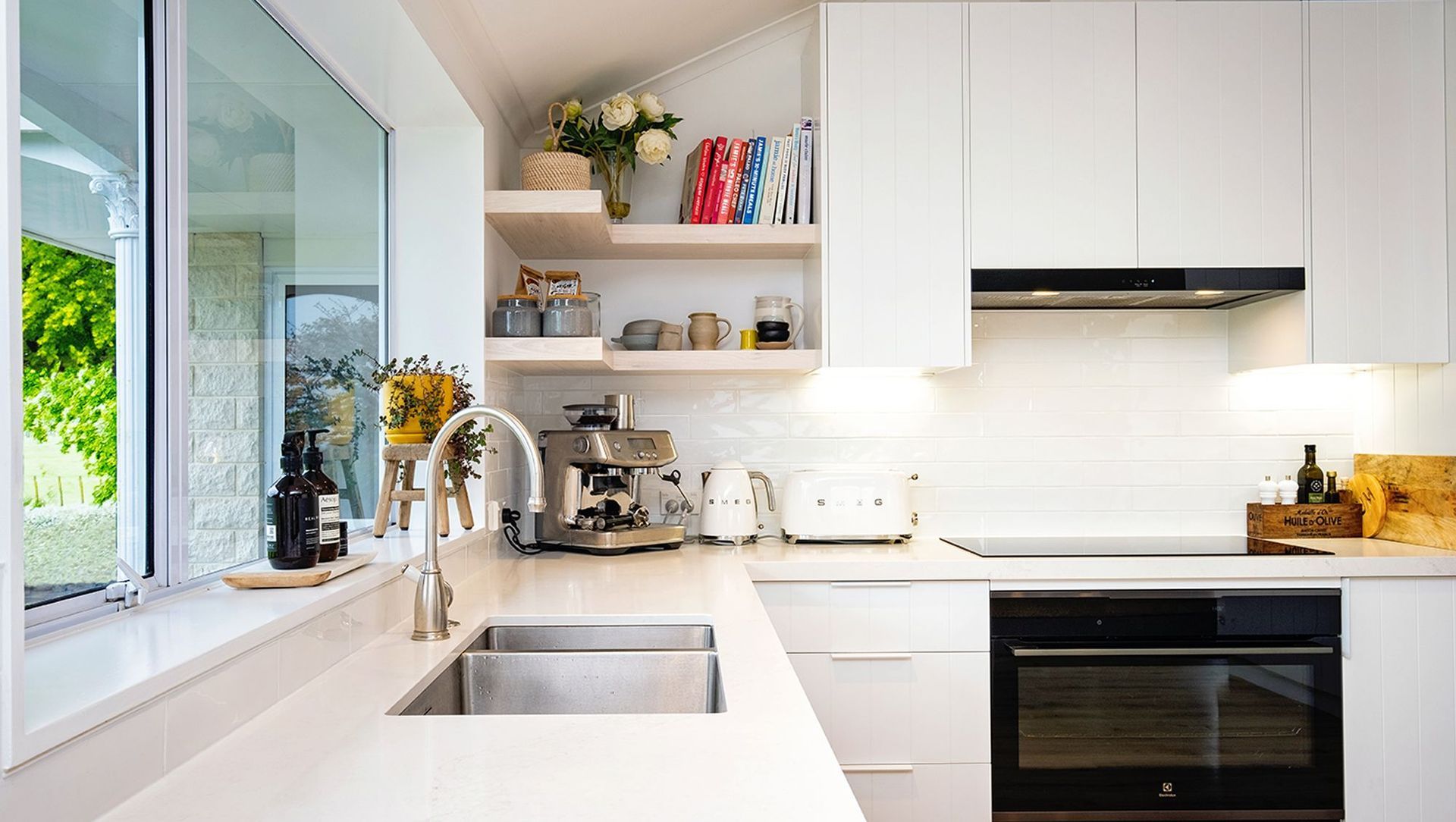 Marble & White, with a hint of Timber for warmth banner