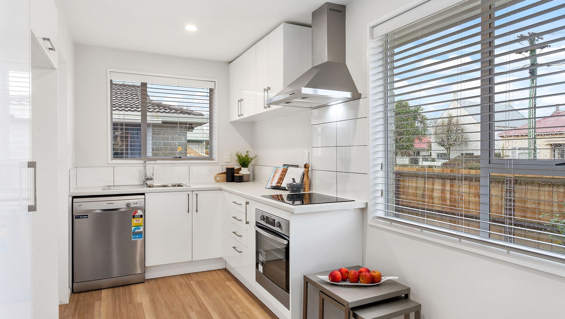 Walton St, Sydenham, Renovation banner