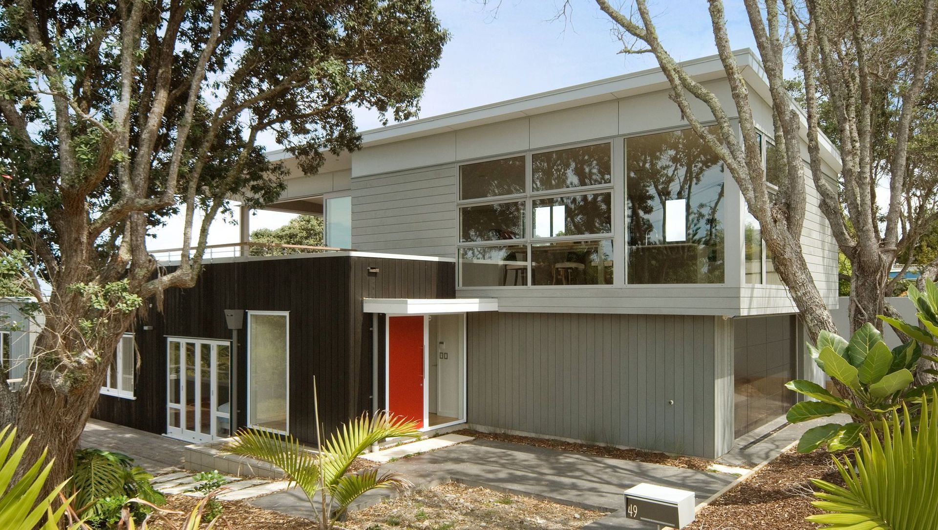 Cliff Rd - Beachside Home Renovation banner