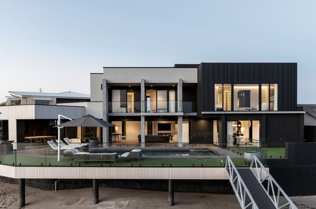 Coomaroo Residence