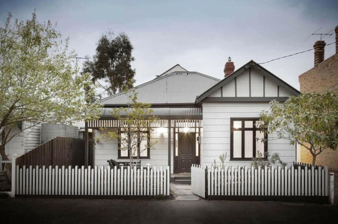 Monolith House - CLIFTON HILL