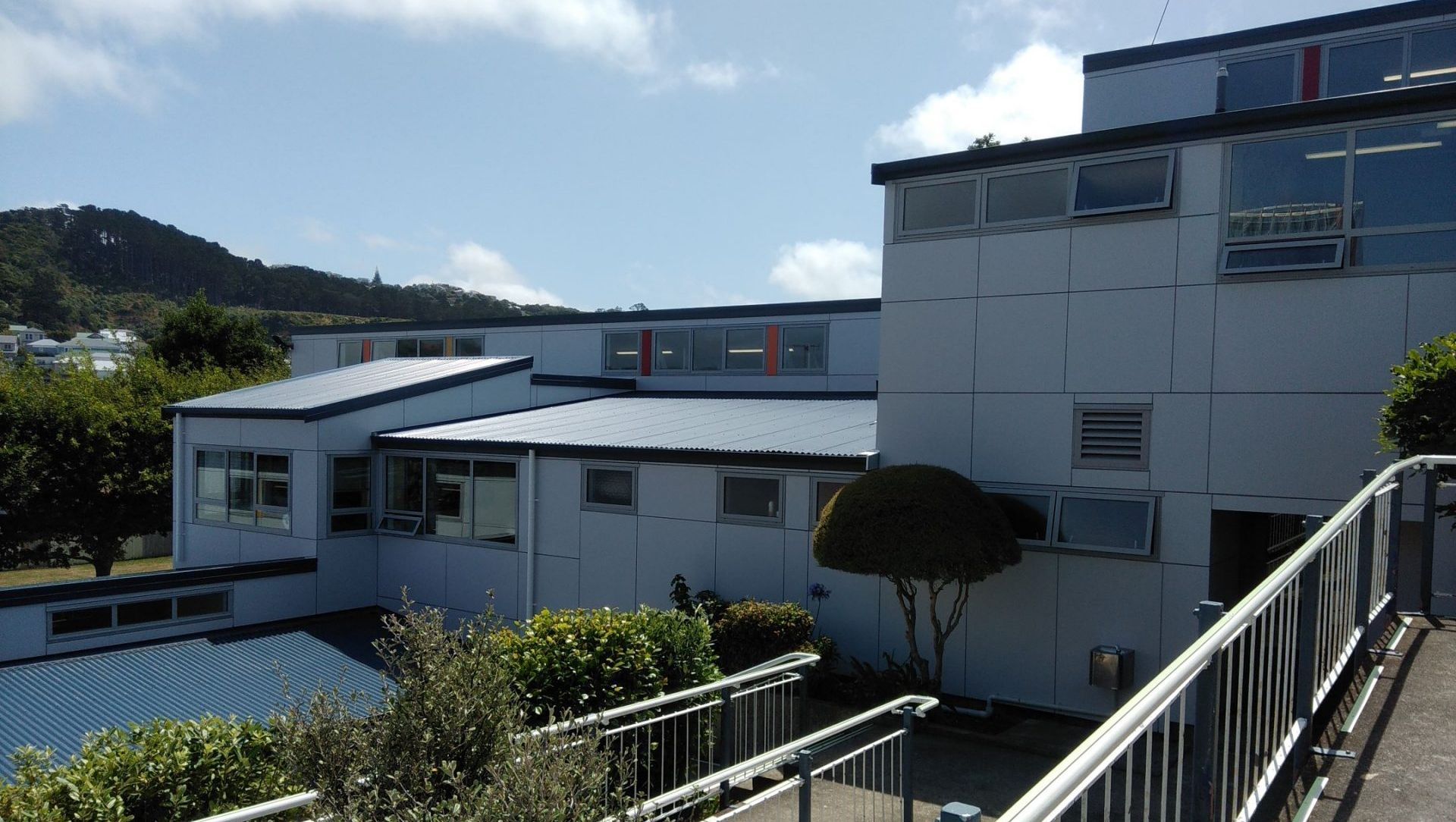 St Anne’s School Re-Clad banner