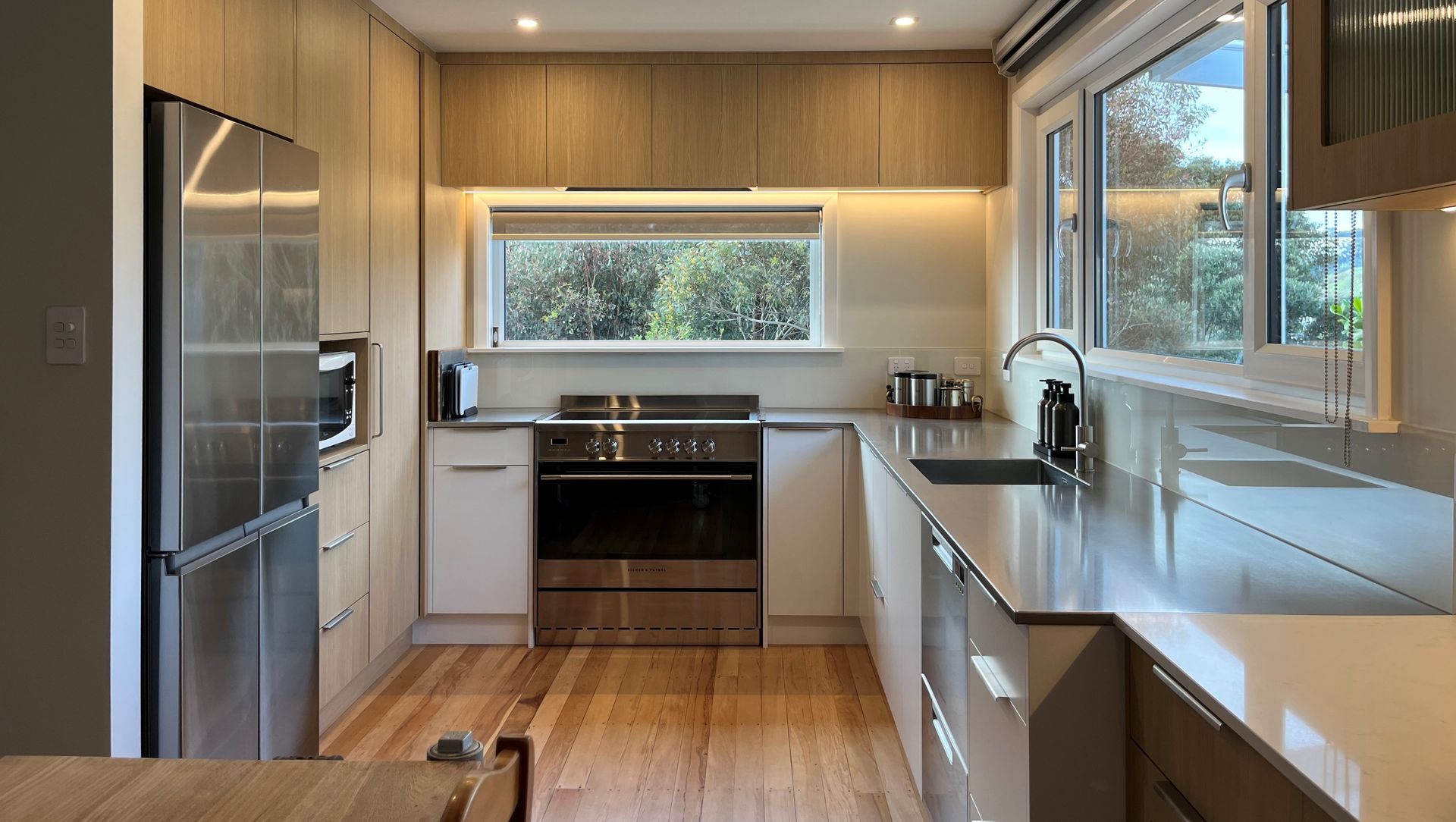 Restrained Industrial Beach Retreat - Paekākāriki, Kapiti Coast banner