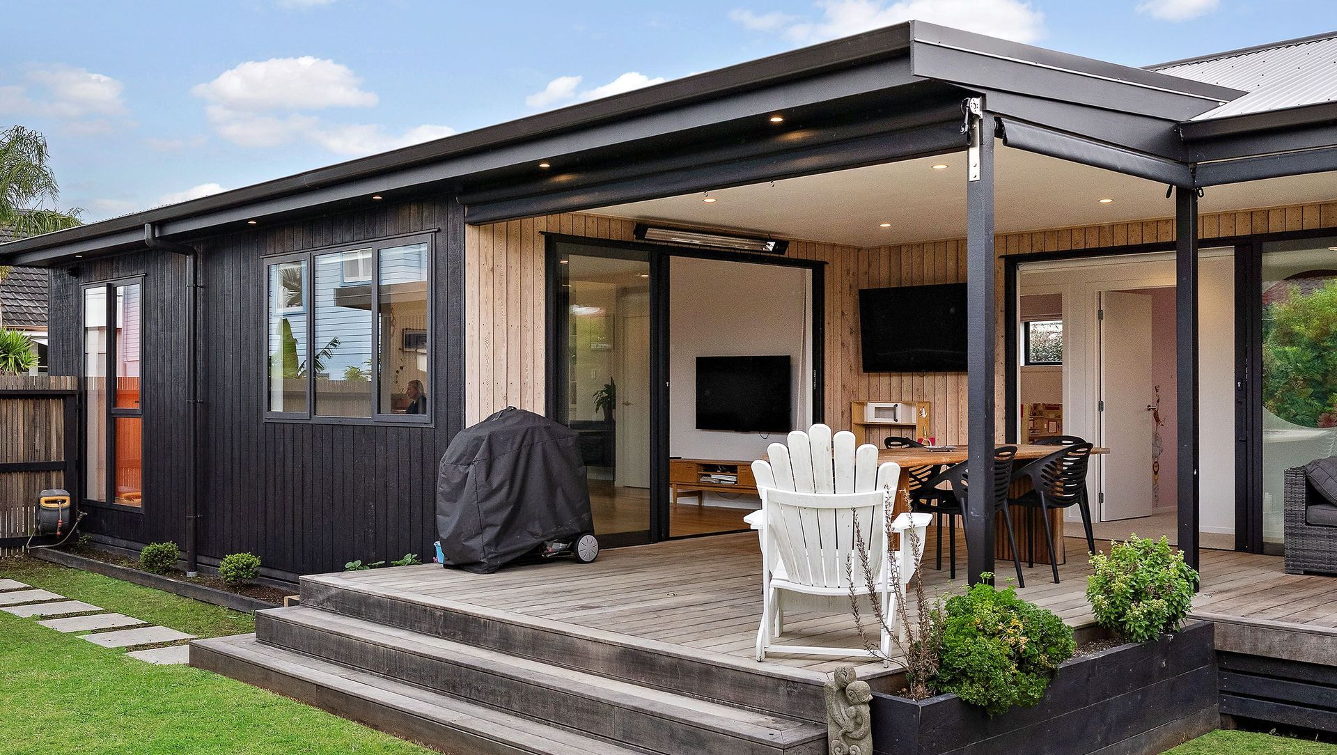 Te Atatu Road banner