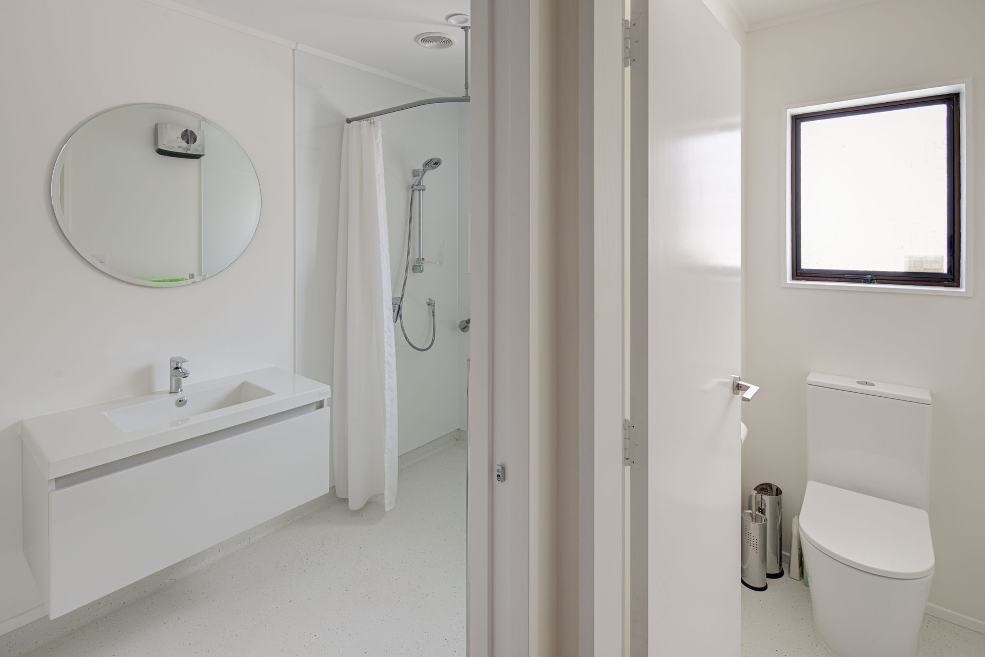 Vivids and Neutrals Intermingle in this Modern Interior Design